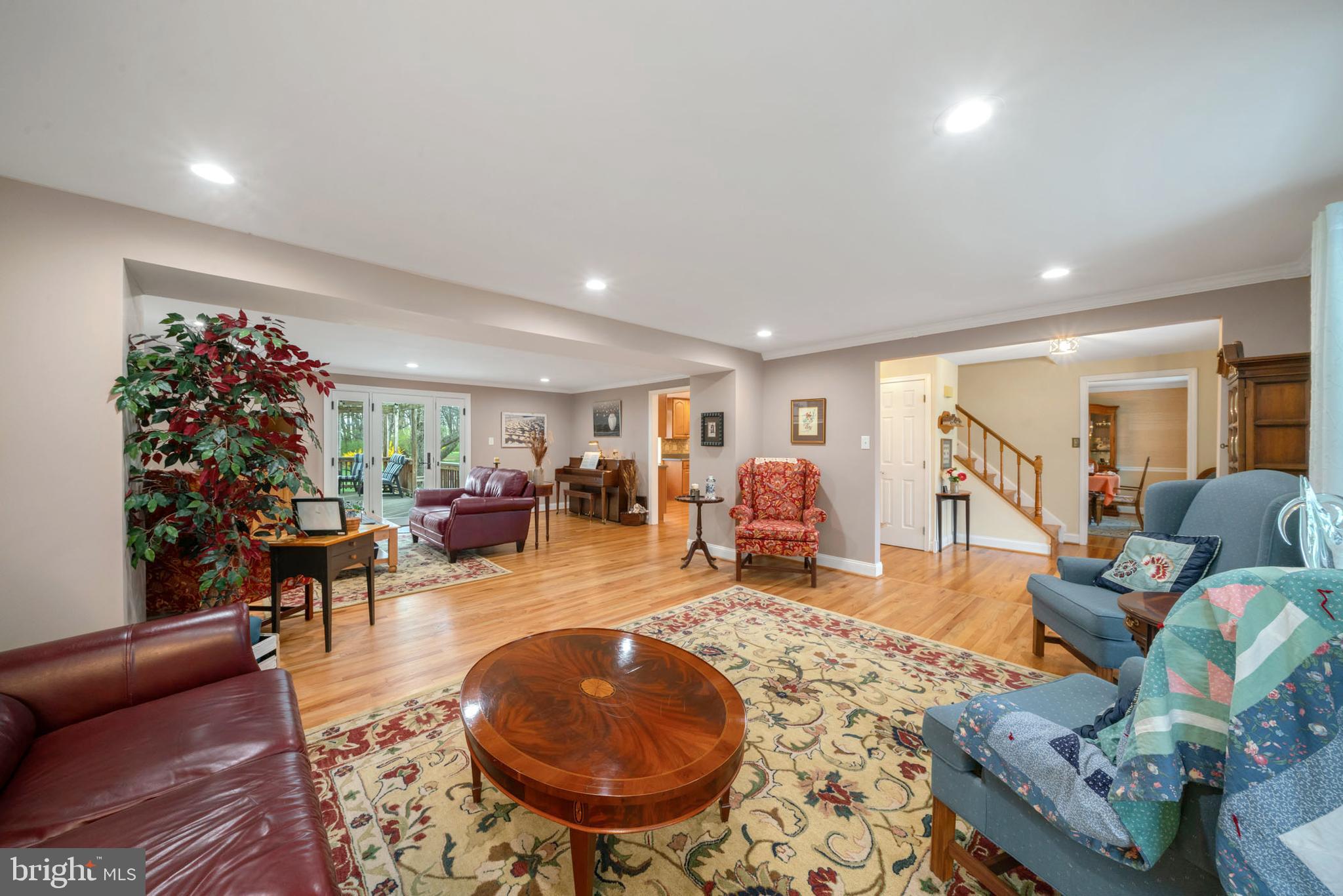 5905 CHAR LEIGH CIRCLE