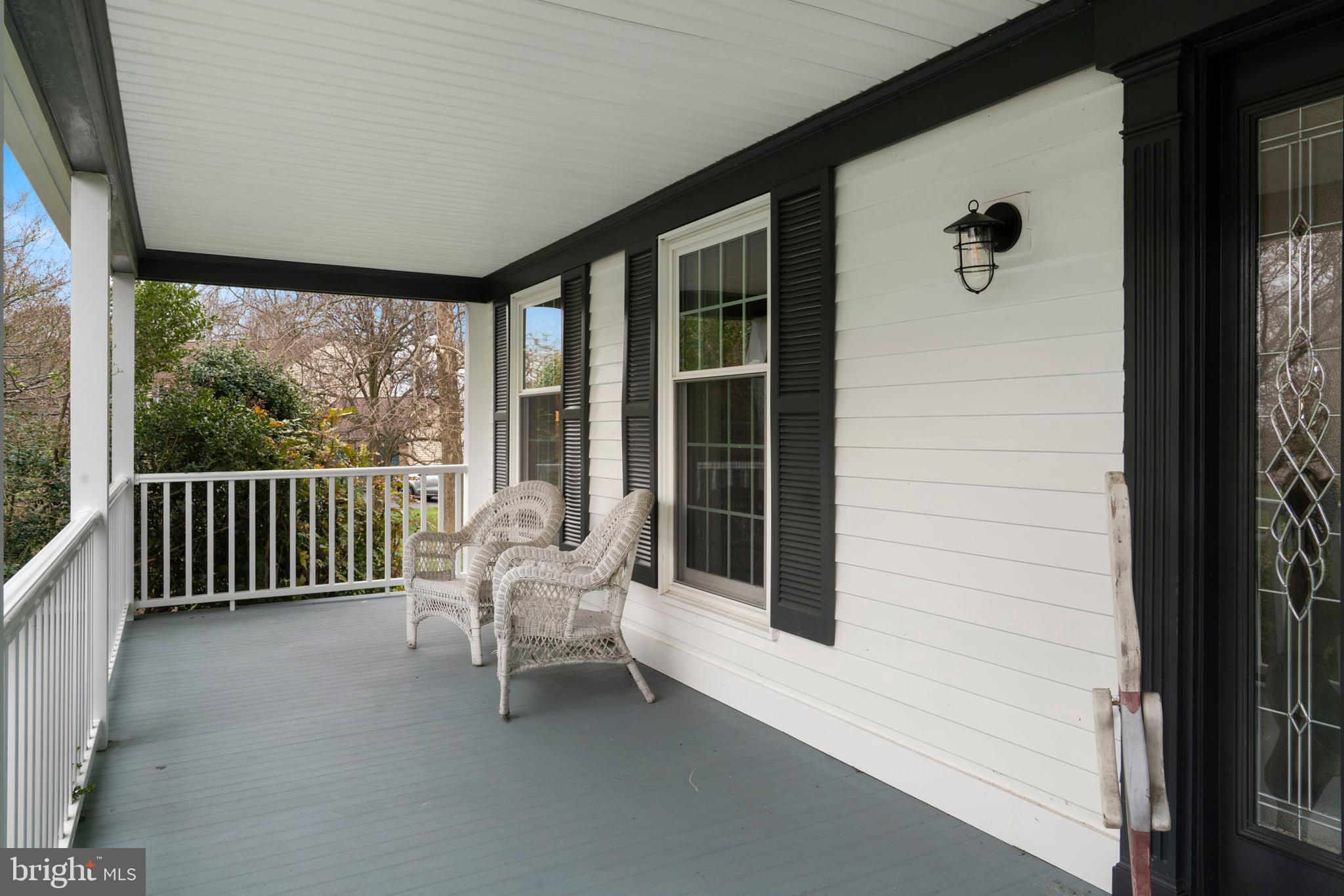 5905 CHAR LEIGH CIRCLE