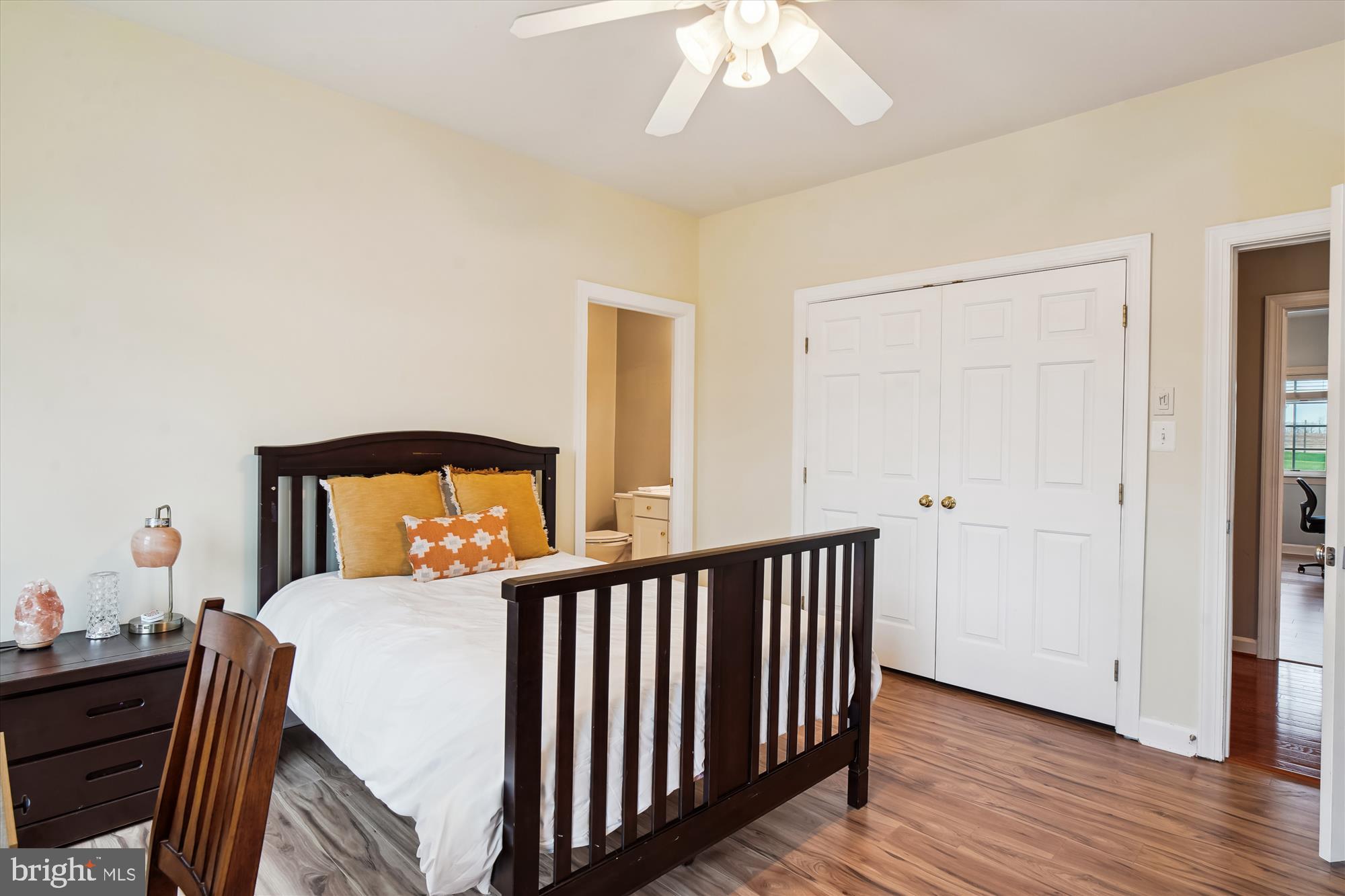 405 GLENBROOK DRIVE
