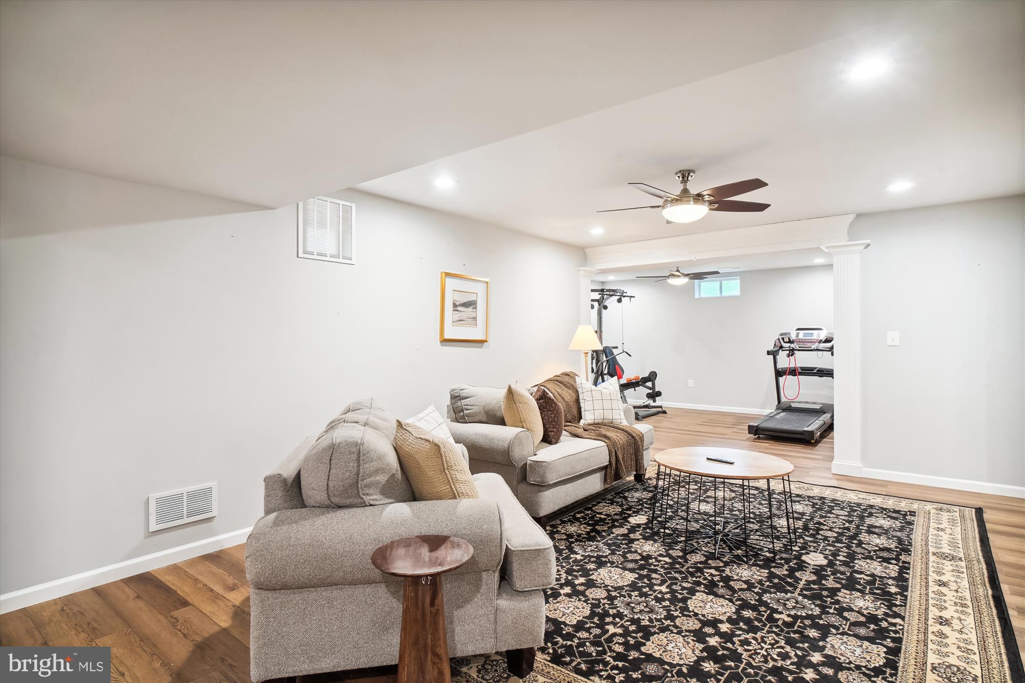405 GLENBROOK DRIVE
