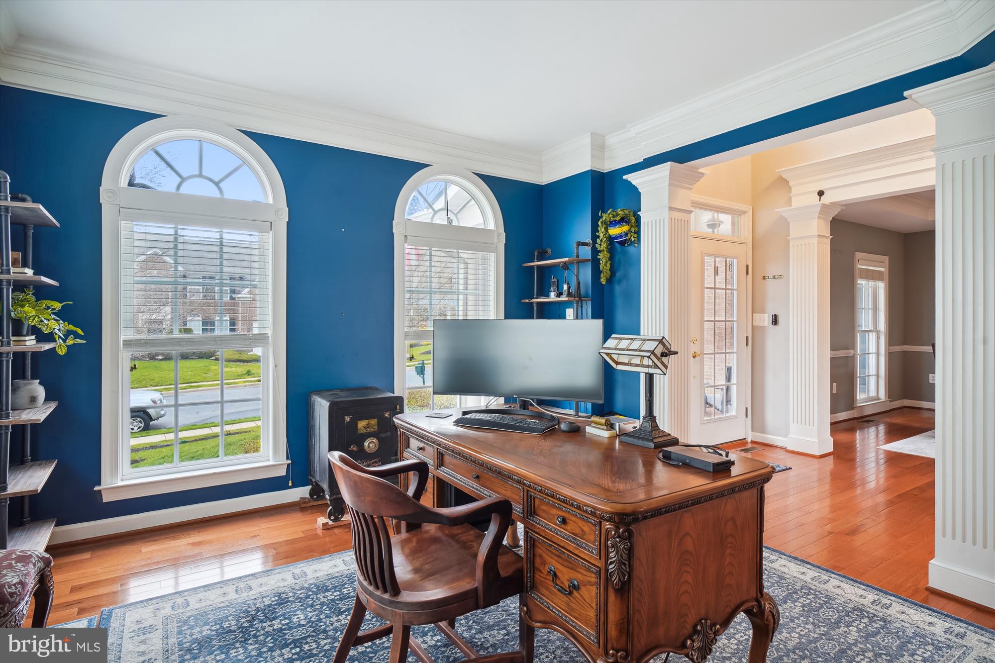 405 GLENBROOK DRIVE