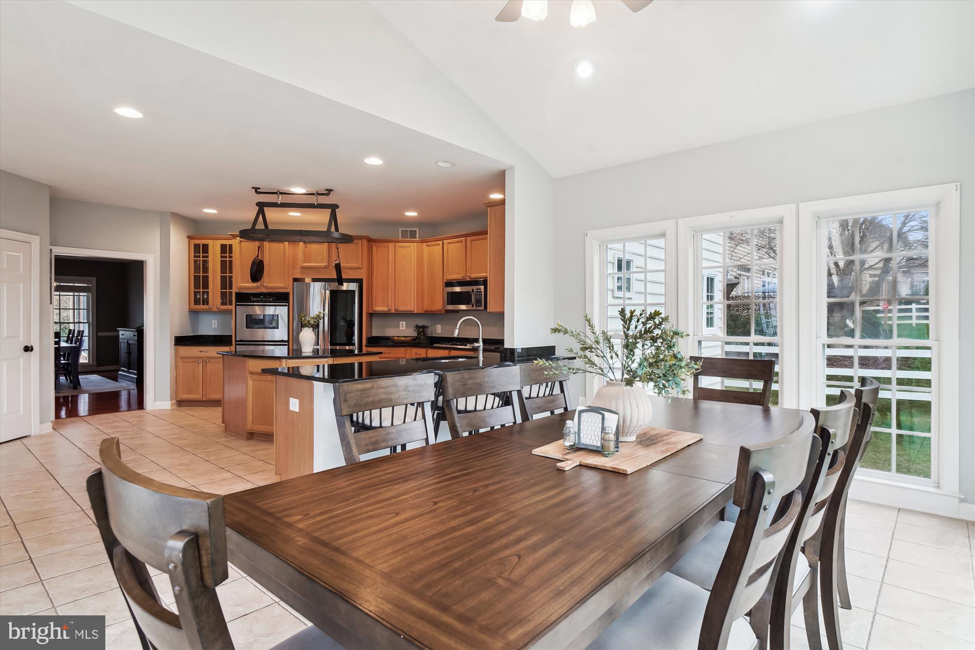 405 GLENBROOK DRIVE