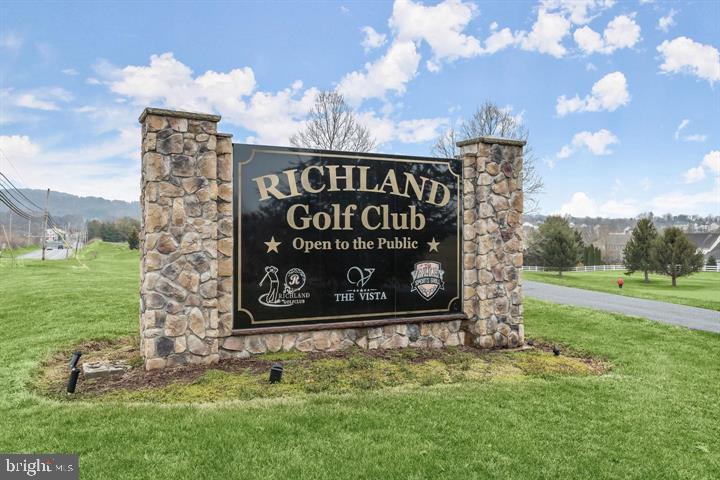 405 GLENBROOK DRIVE