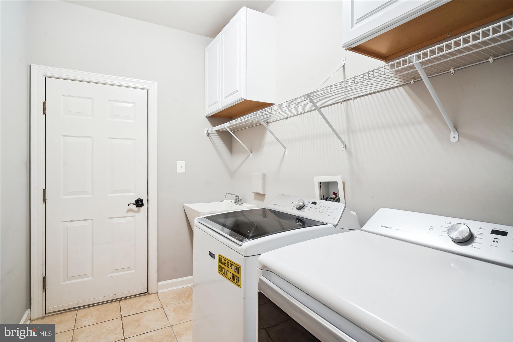 405 GLENBROOK DRIVE