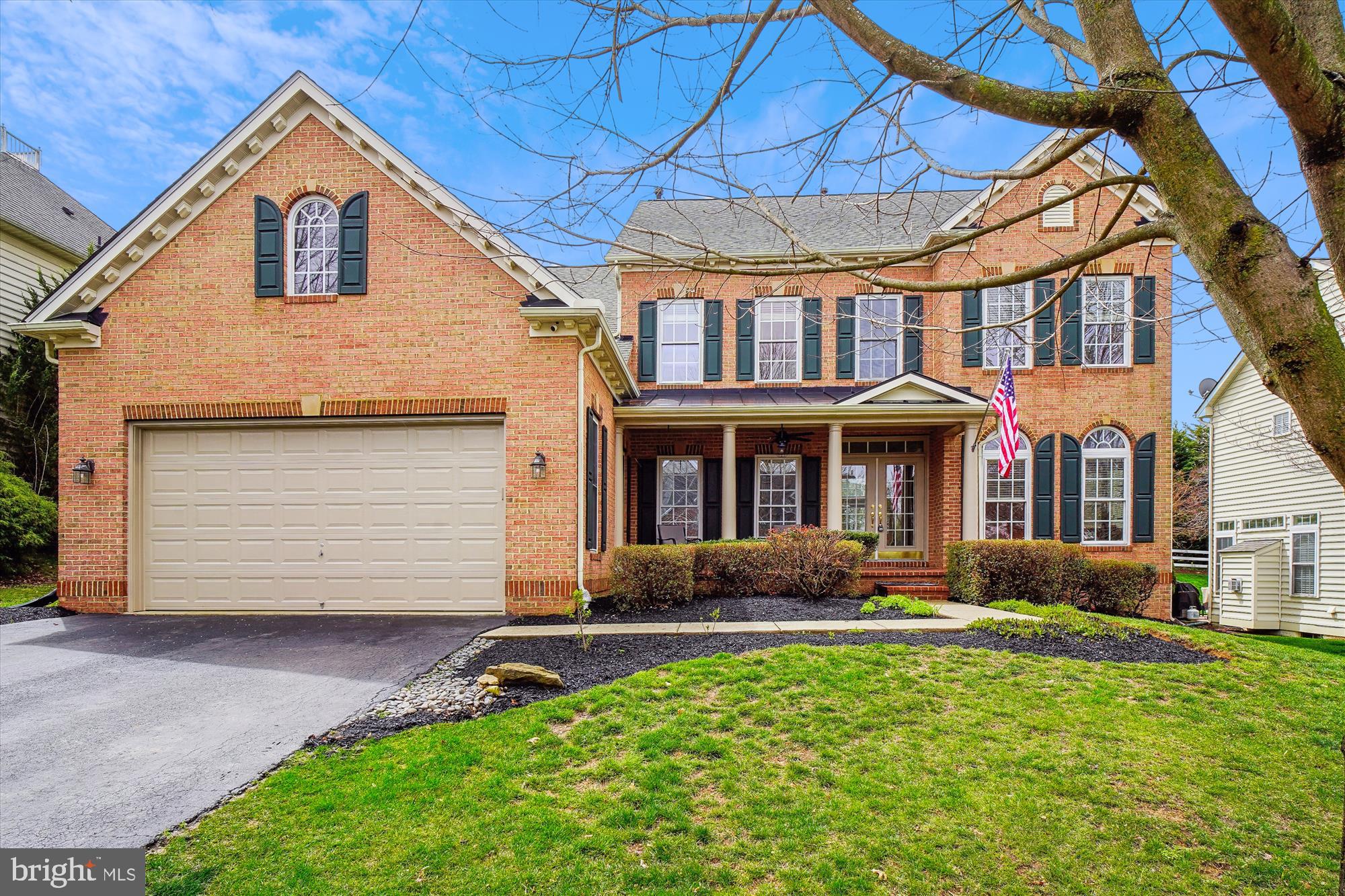 405 GLENBROOK DRIVE