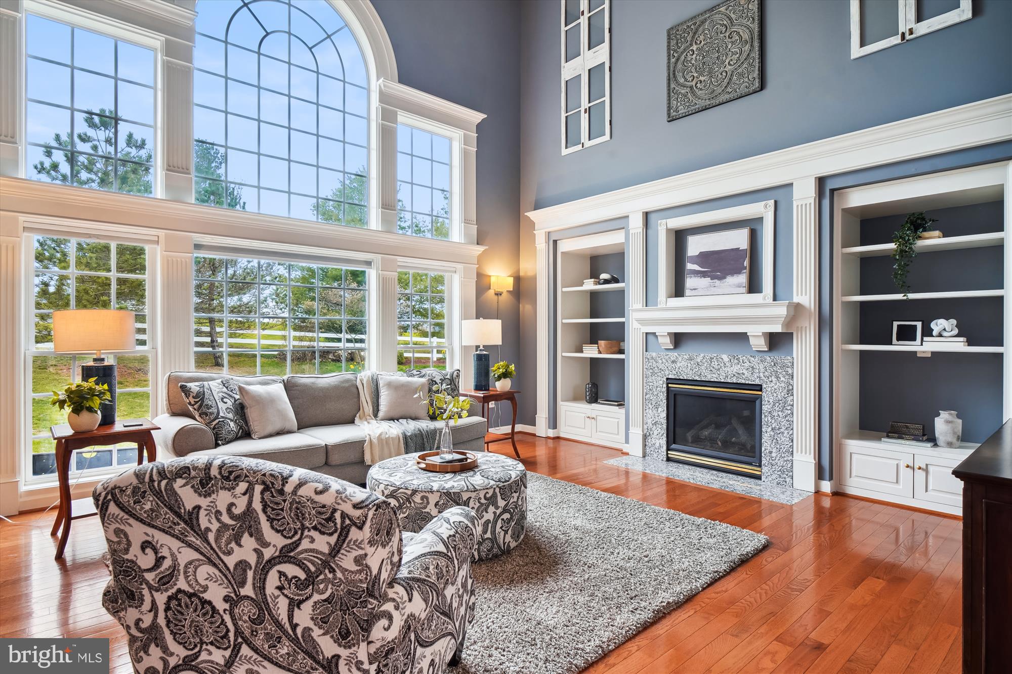 405 GLENBROOK DRIVE