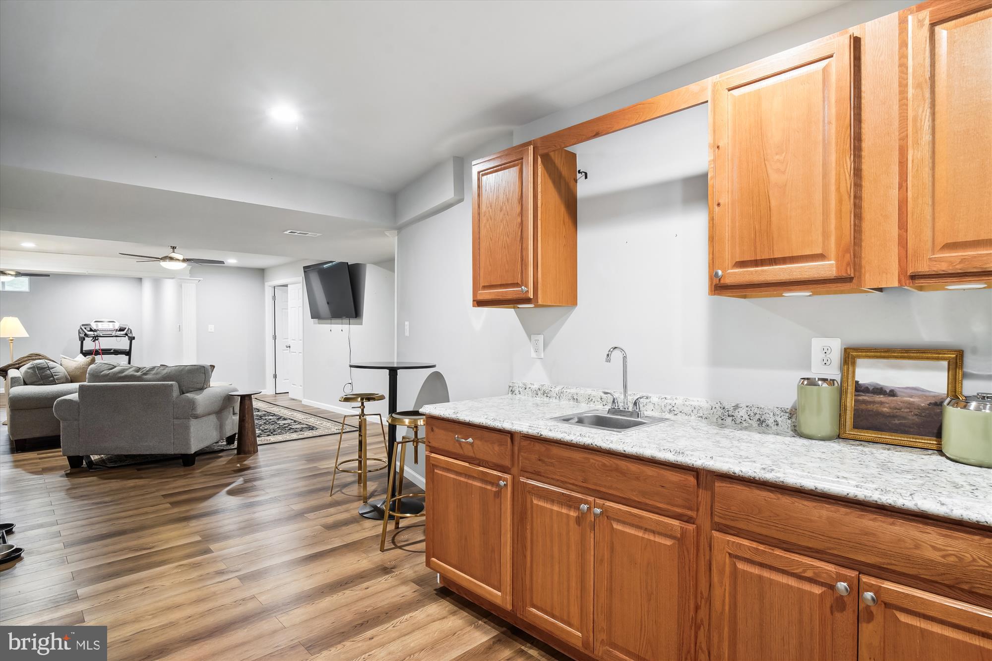 405 GLENBROOK DRIVE