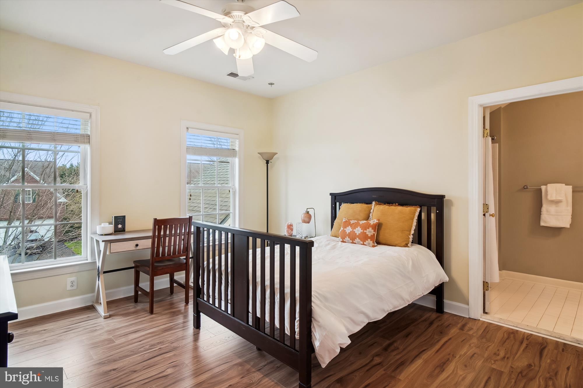 405 GLENBROOK DRIVE