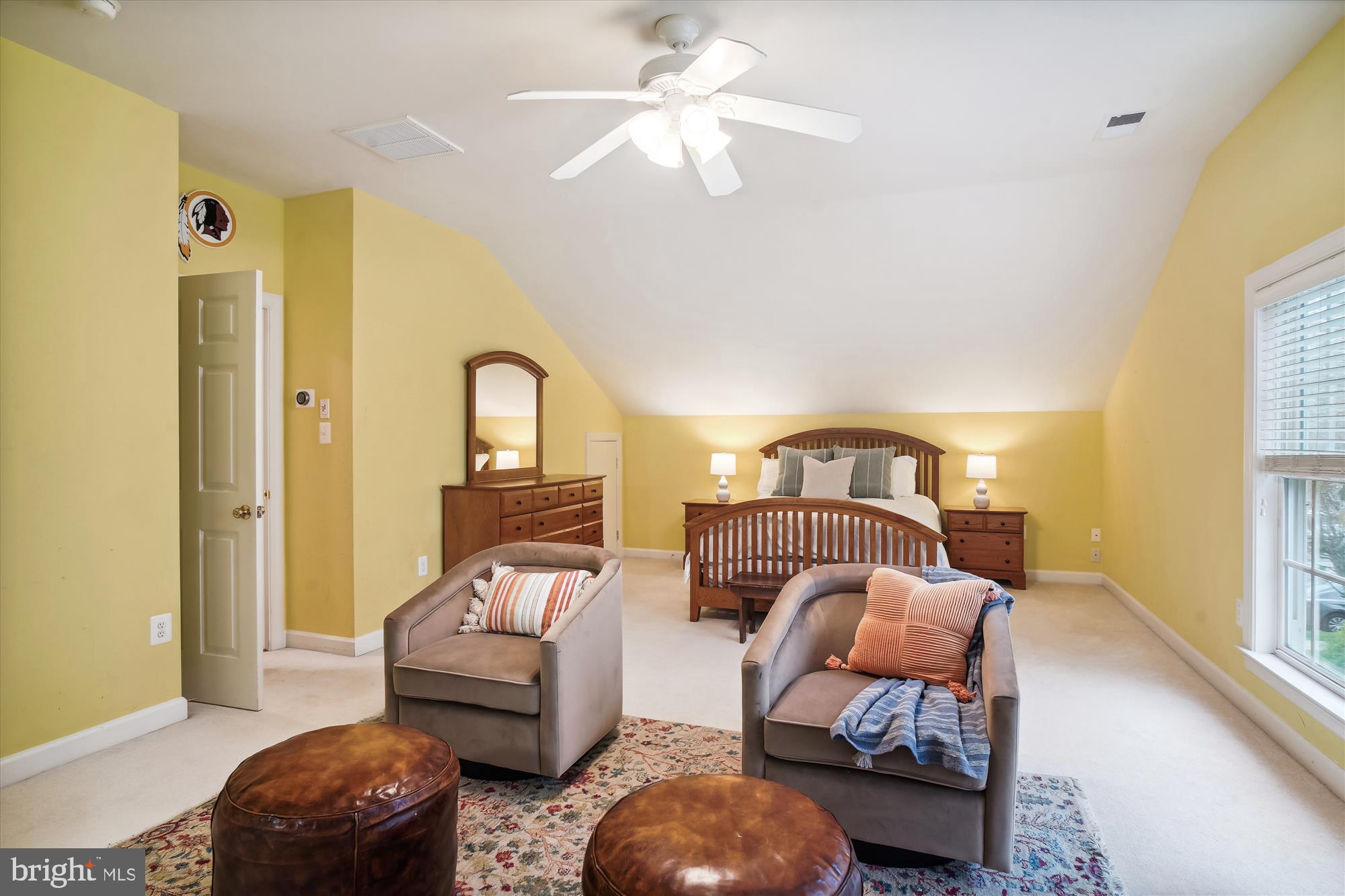 405 GLENBROOK DRIVE