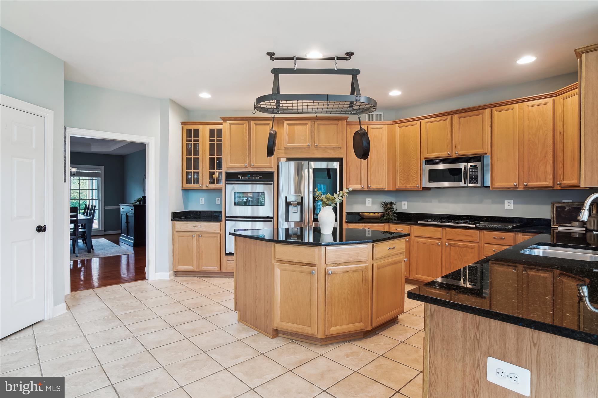 405 GLENBROOK DRIVE