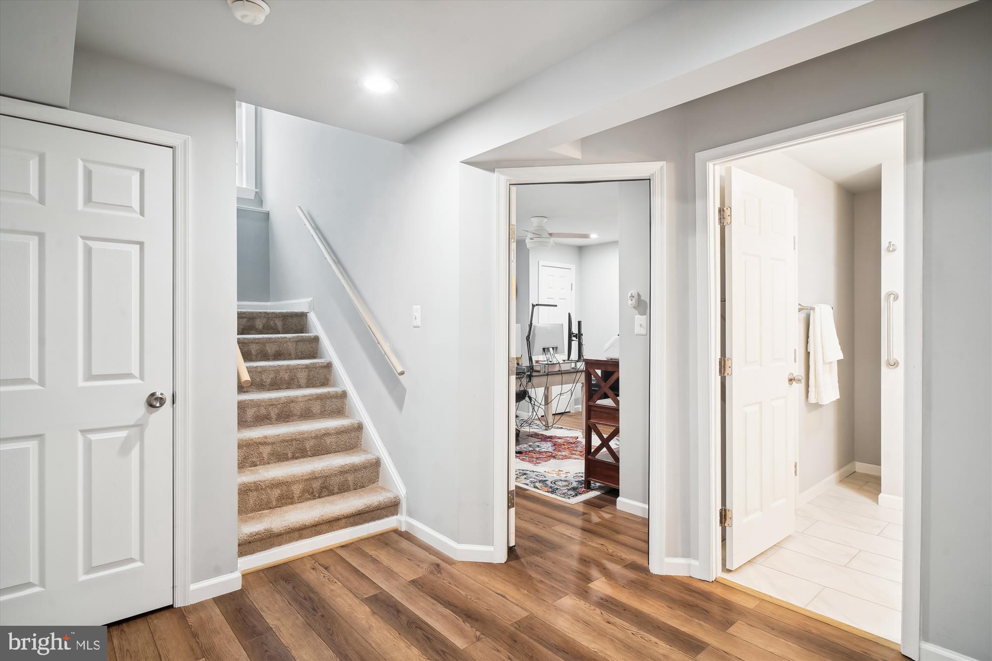 405 GLENBROOK DRIVE