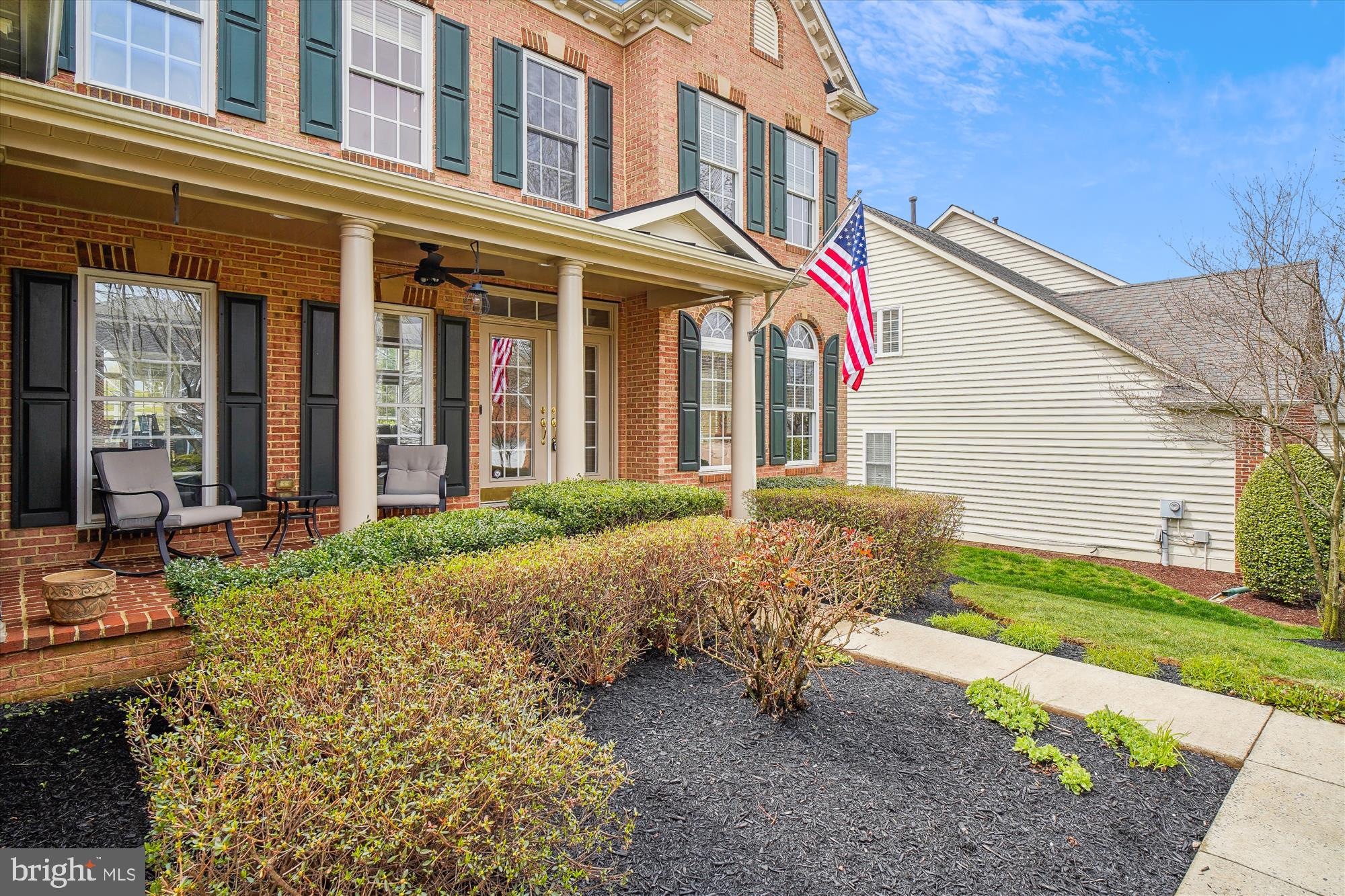 405 GLENBROOK DRIVE