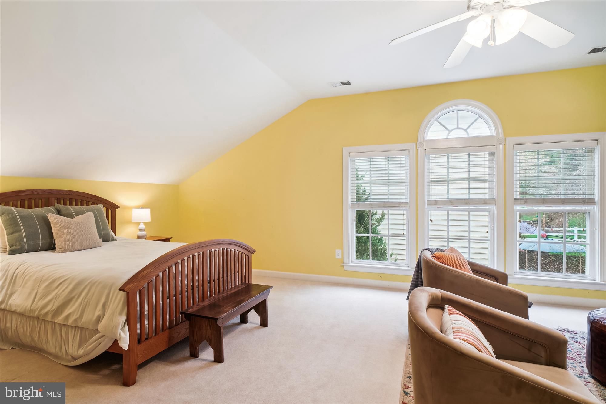 405 GLENBROOK DRIVE