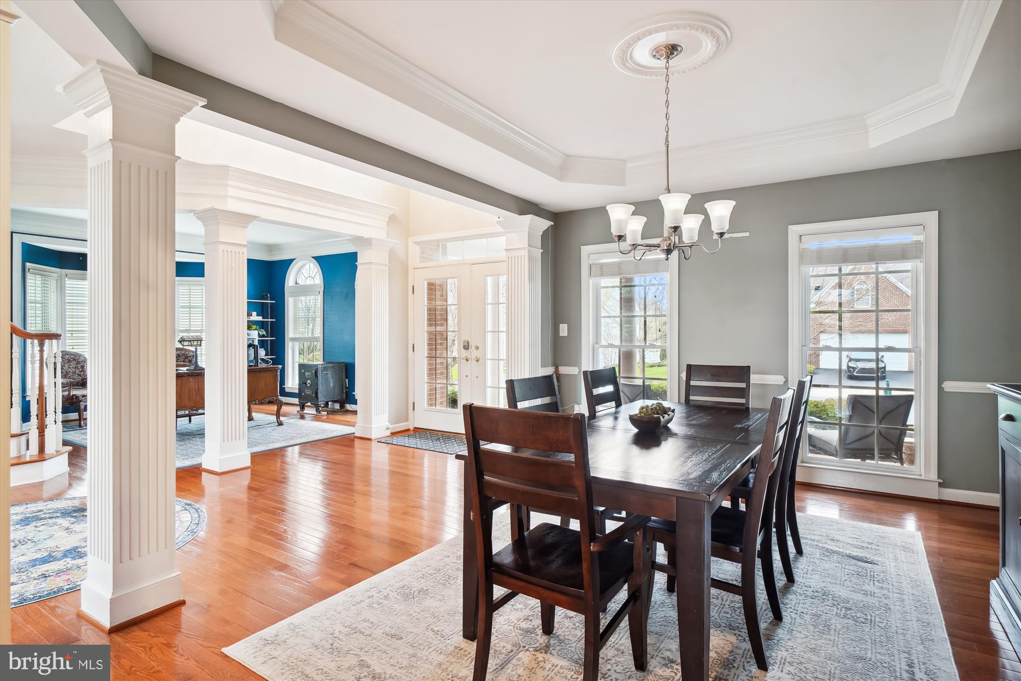 405 GLENBROOK DRIVE