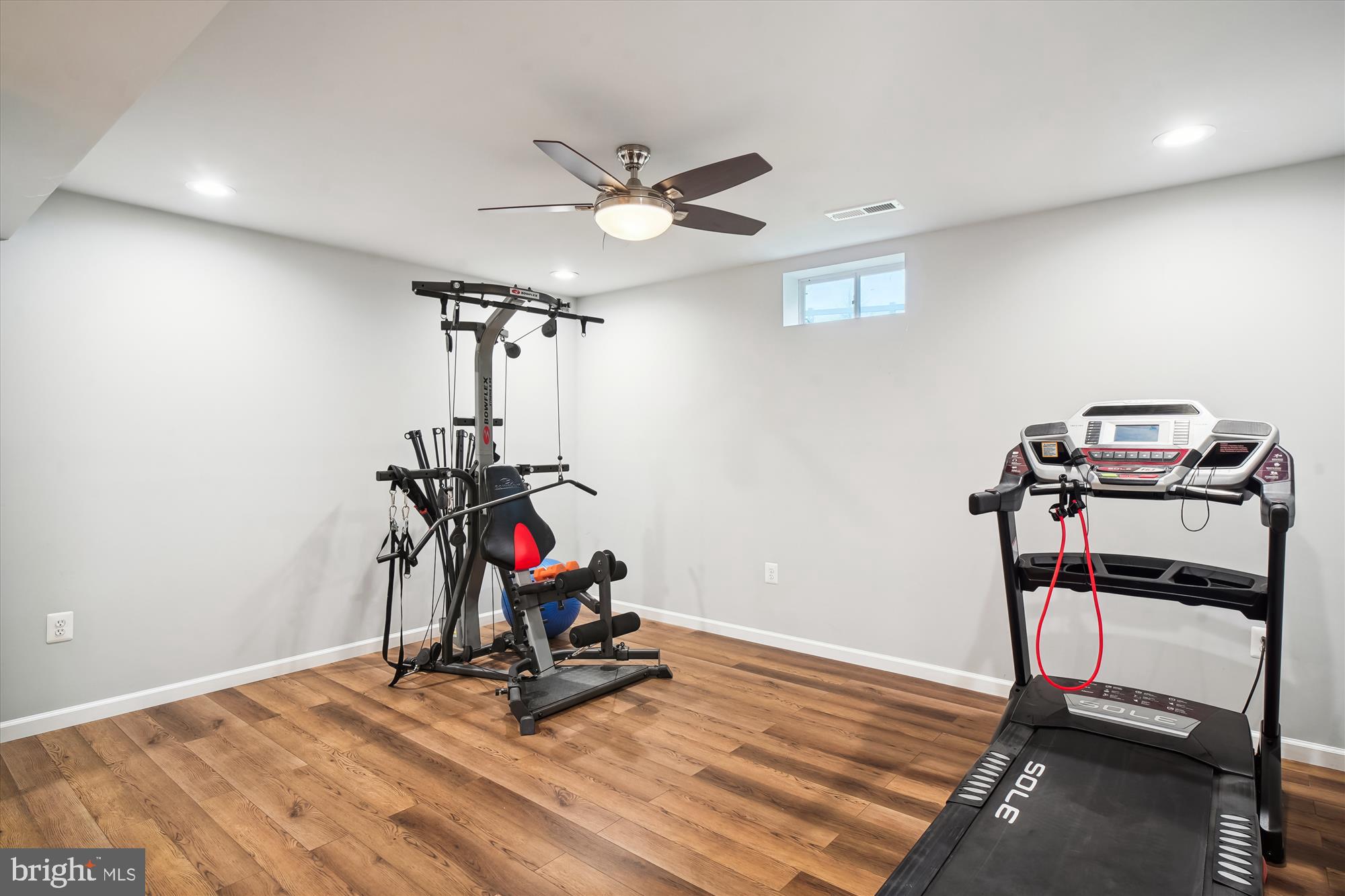 405 GLENBROOK DRIVE