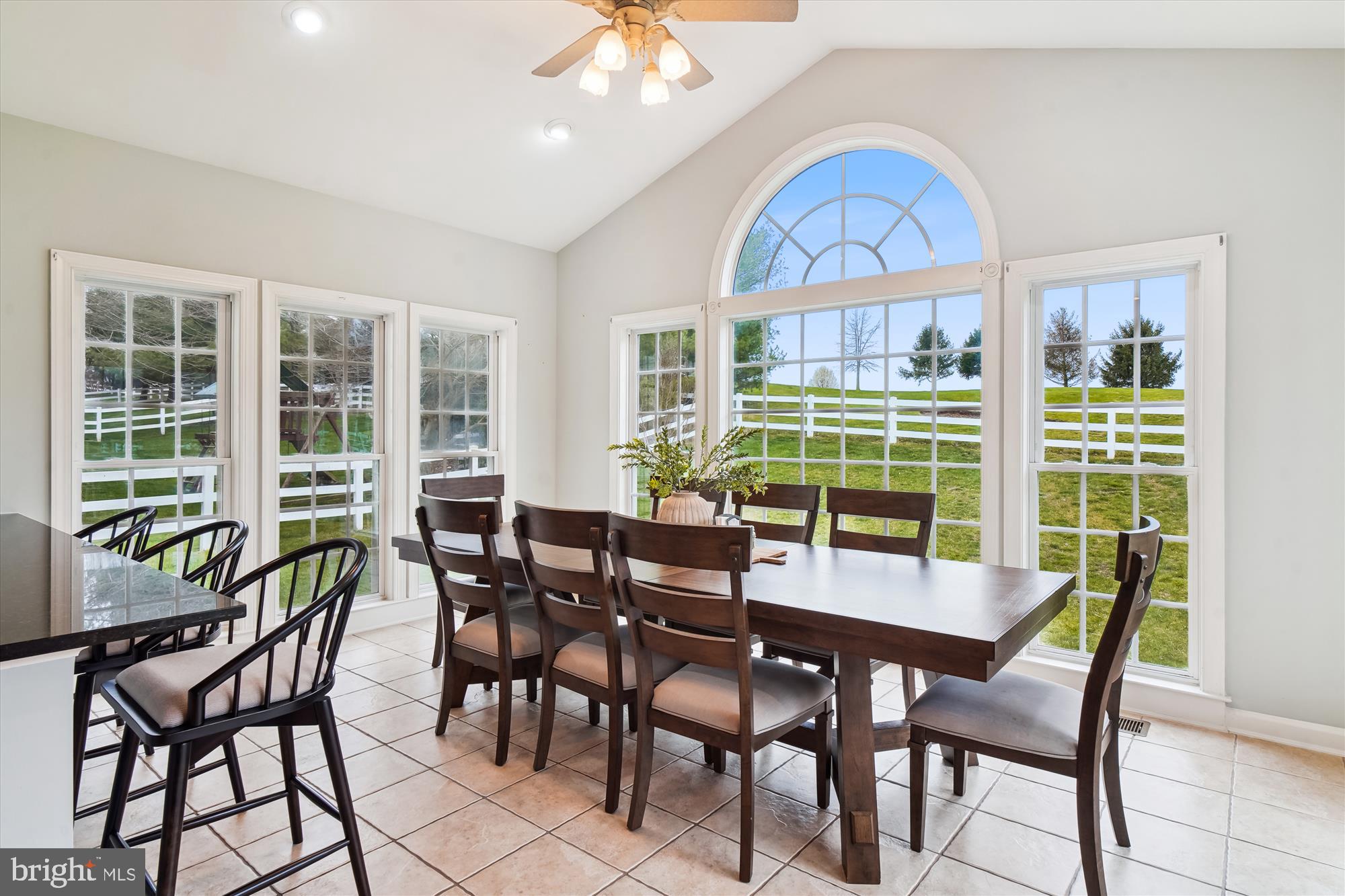 405 GLENBROOK DRIVE