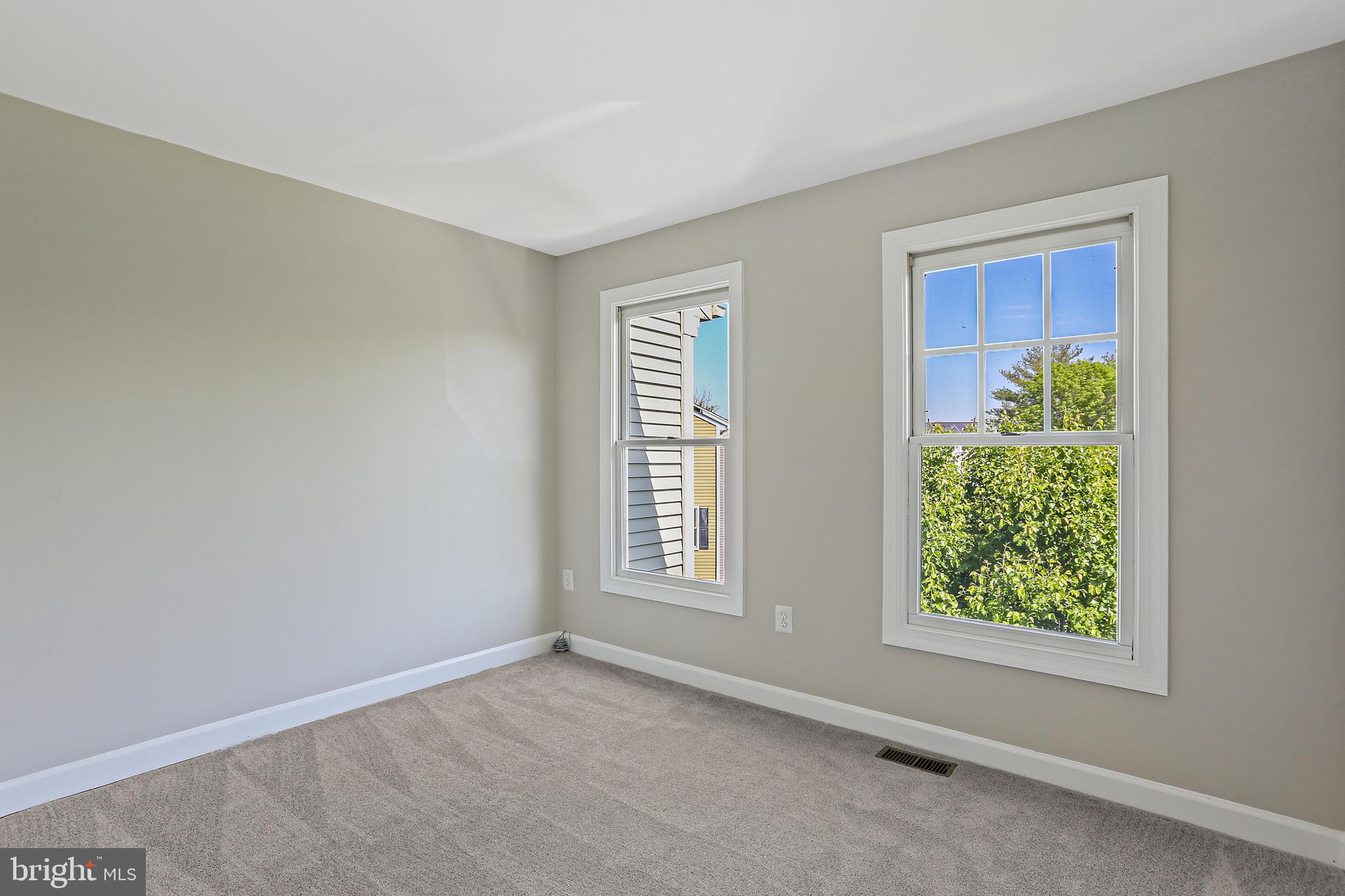 5256 BAMBURG COURT