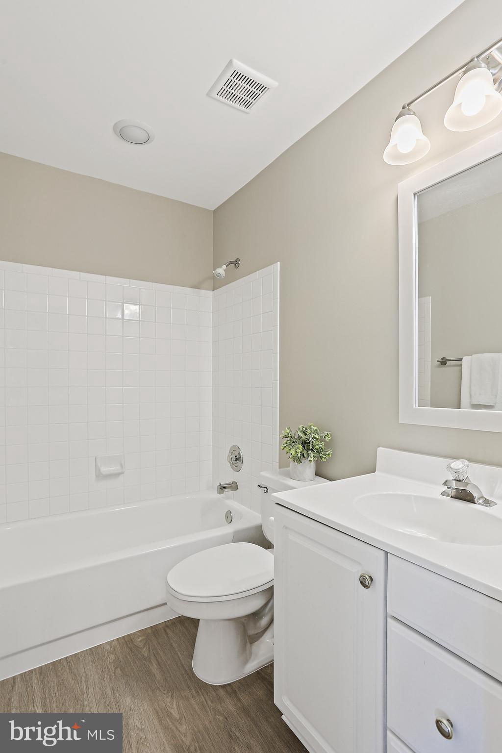 5256 BAMBURG COURT