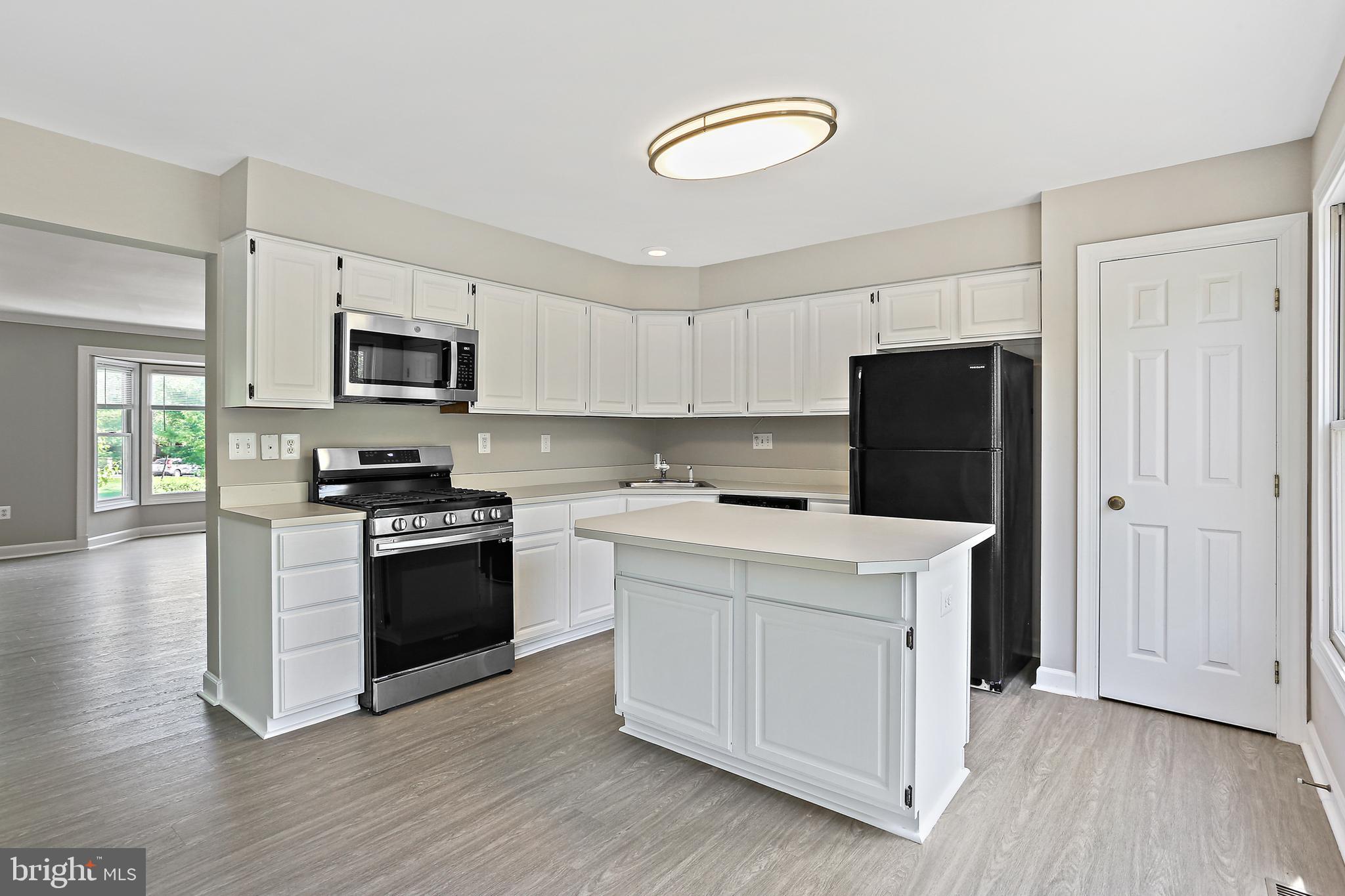 5256 BAMBURG COURT