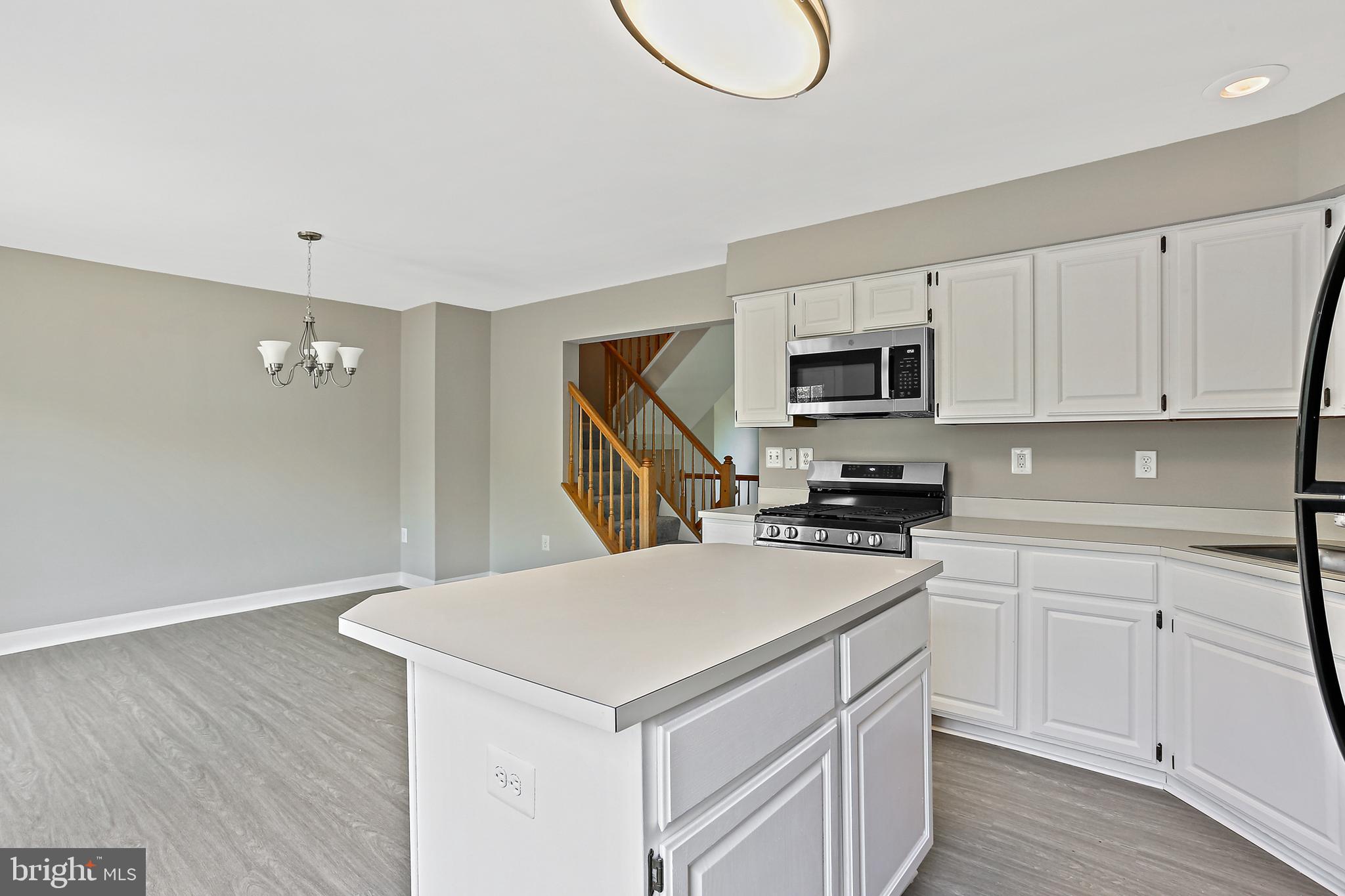 5256 BAMBURG COURT