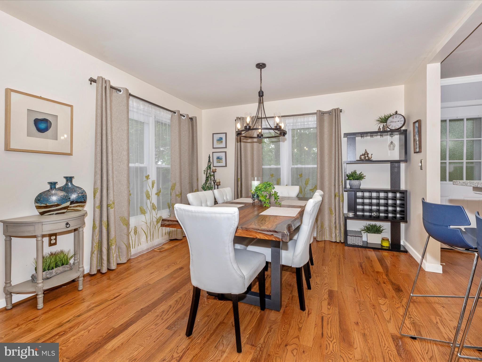 5740 WINDSONG COURT