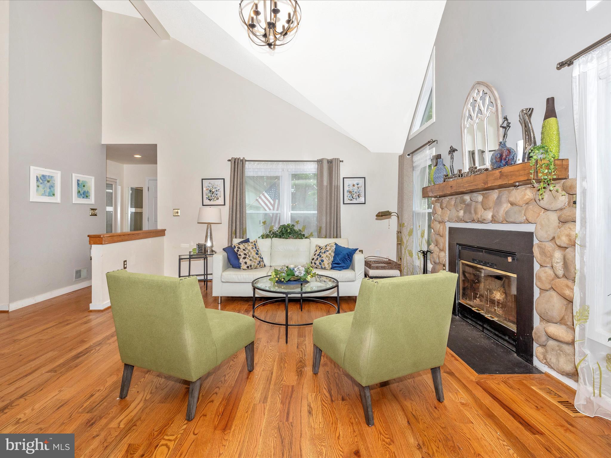 5740 WINDSONG COURT