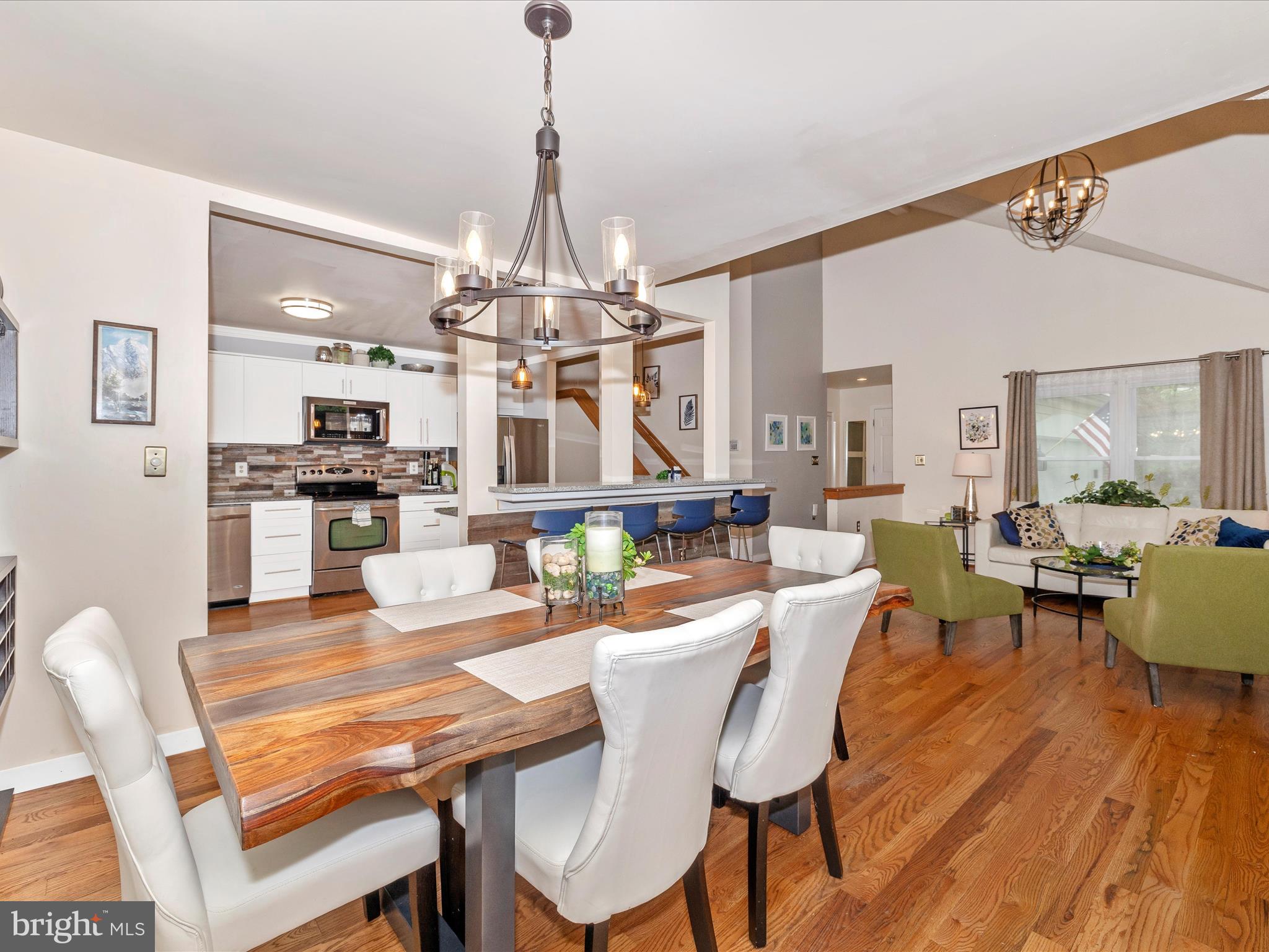 5740 WINDSONG COURT