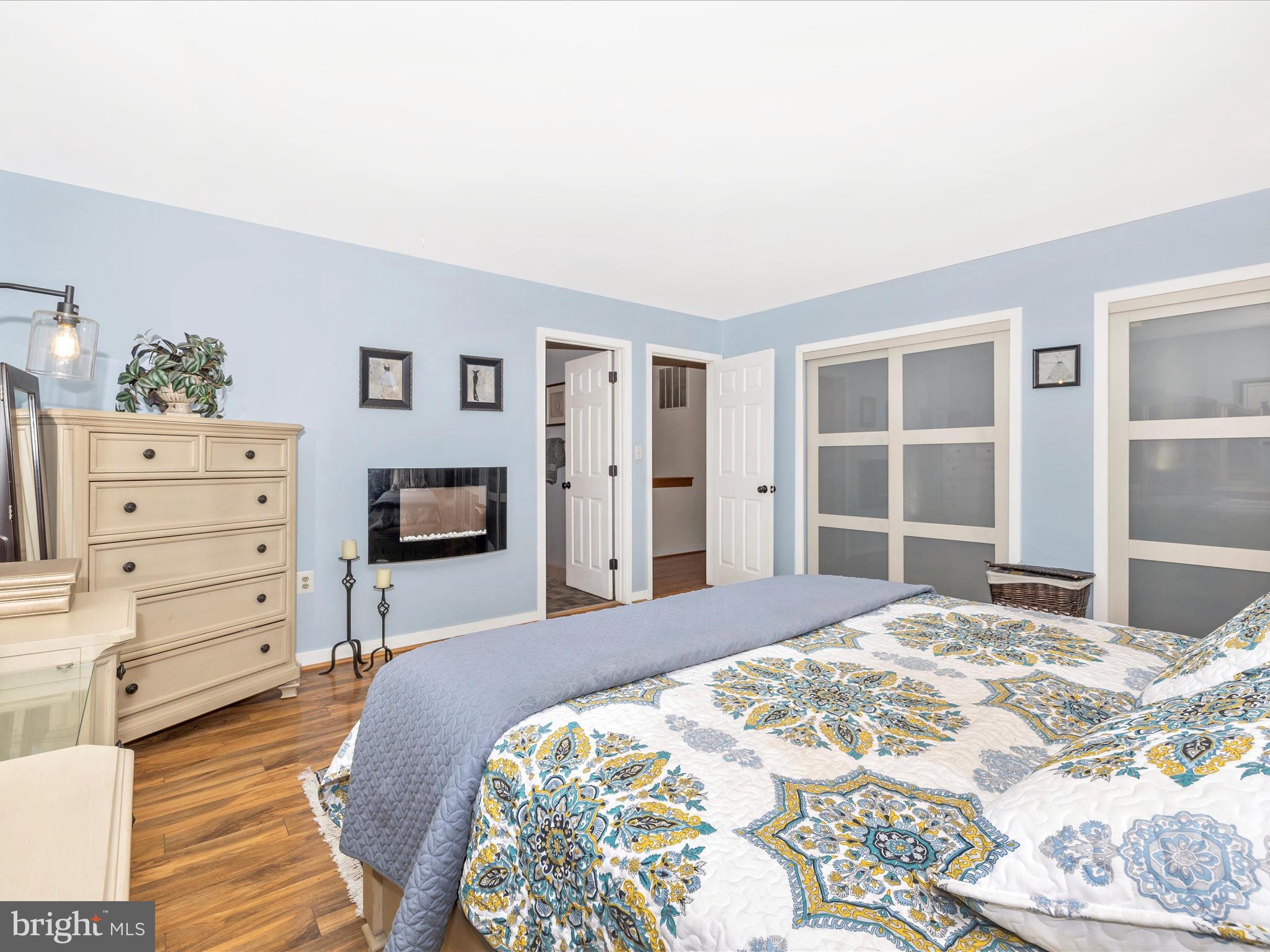 5740 WINDSONG COURT