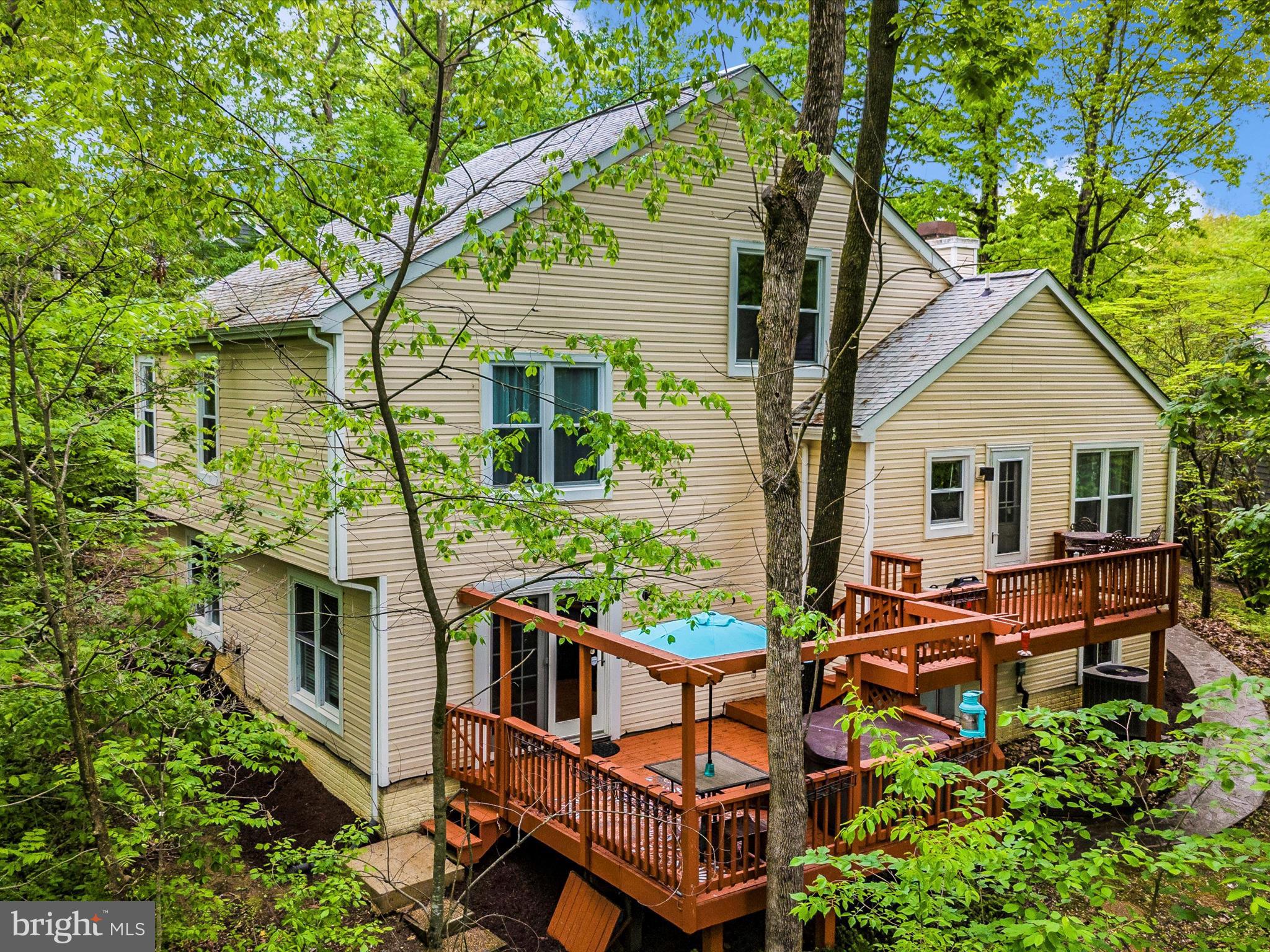 5740 WINDSONG COURT