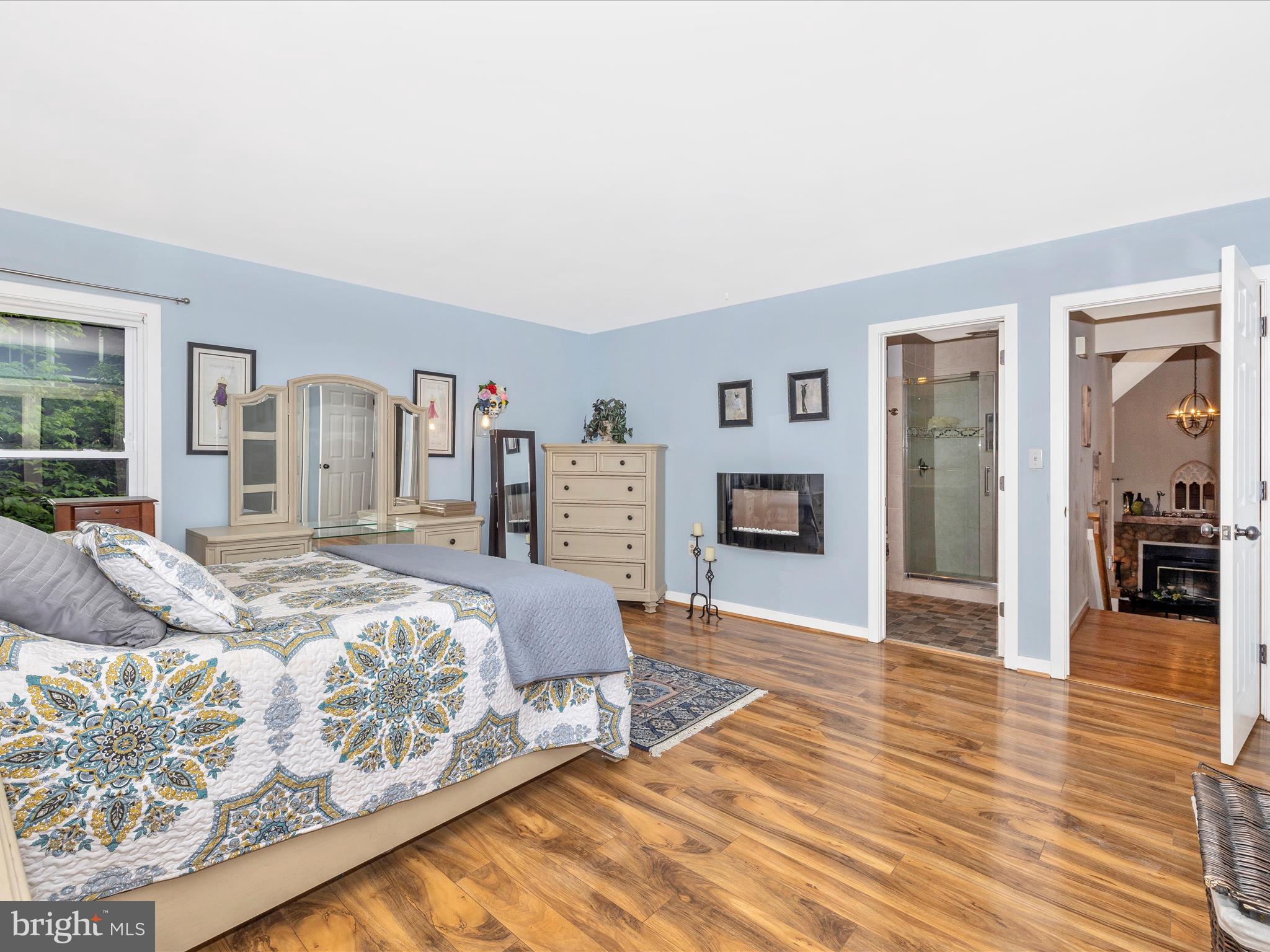 5740 WINDSONG COURT