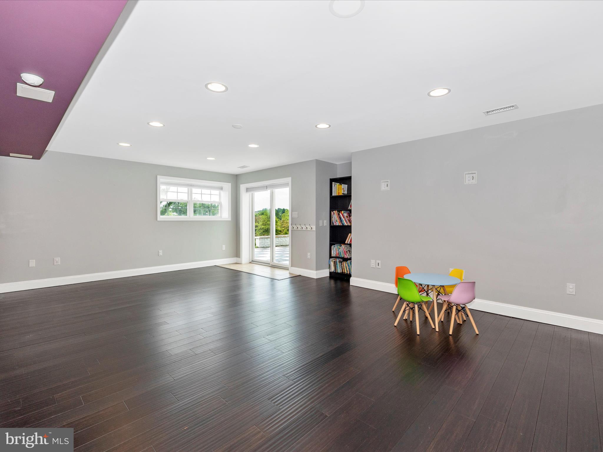 3320 SUEMAC COURT