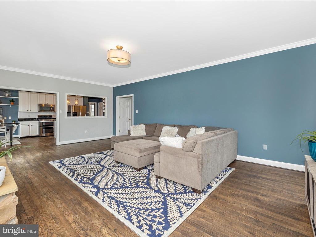 3320 SUEMAC COURT