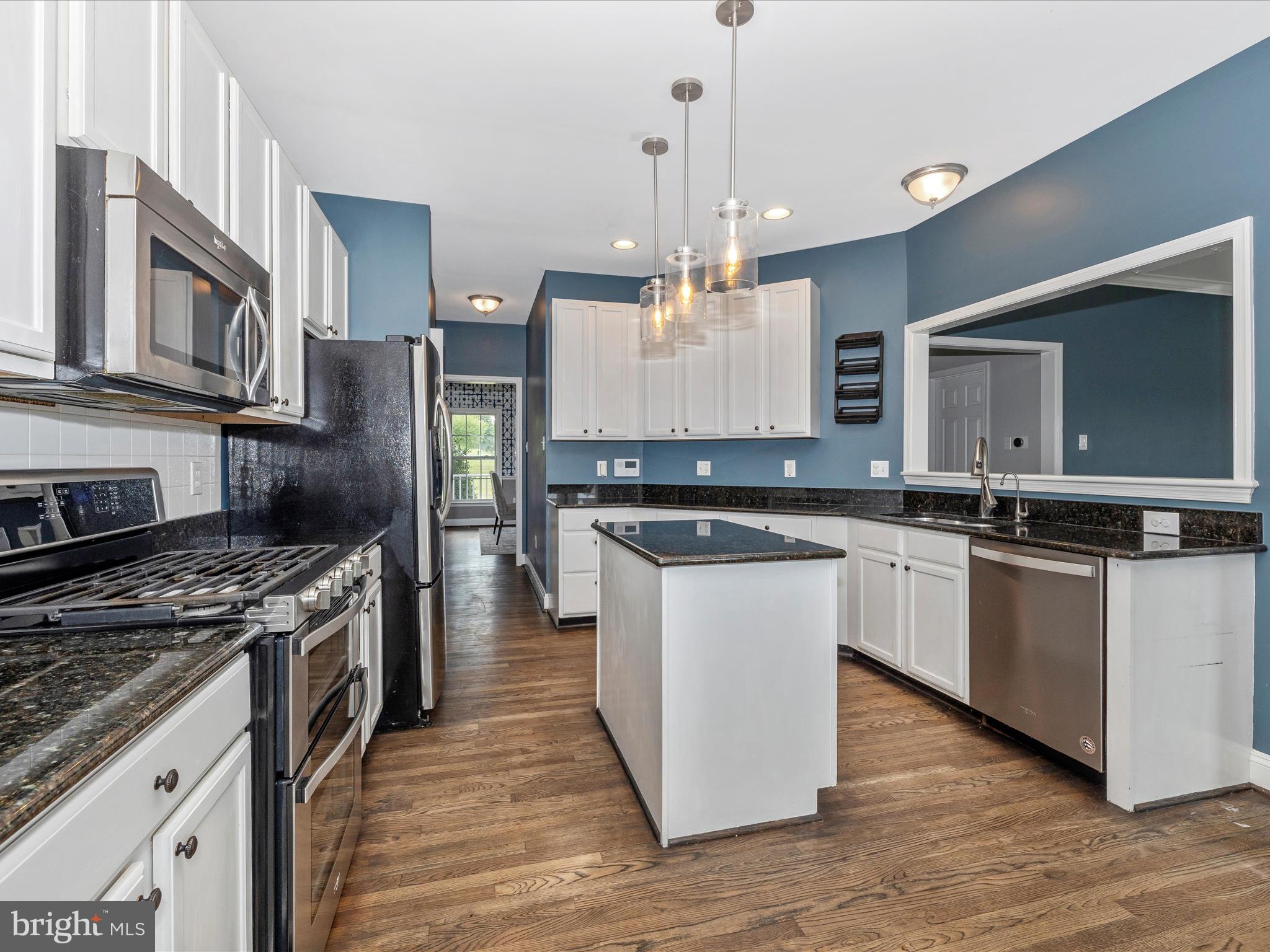 3320 SUEMAC COURT