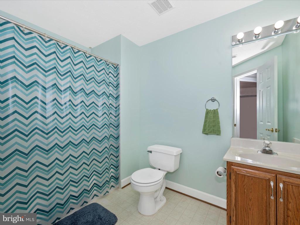 5629 ROCKLEDGE COURT