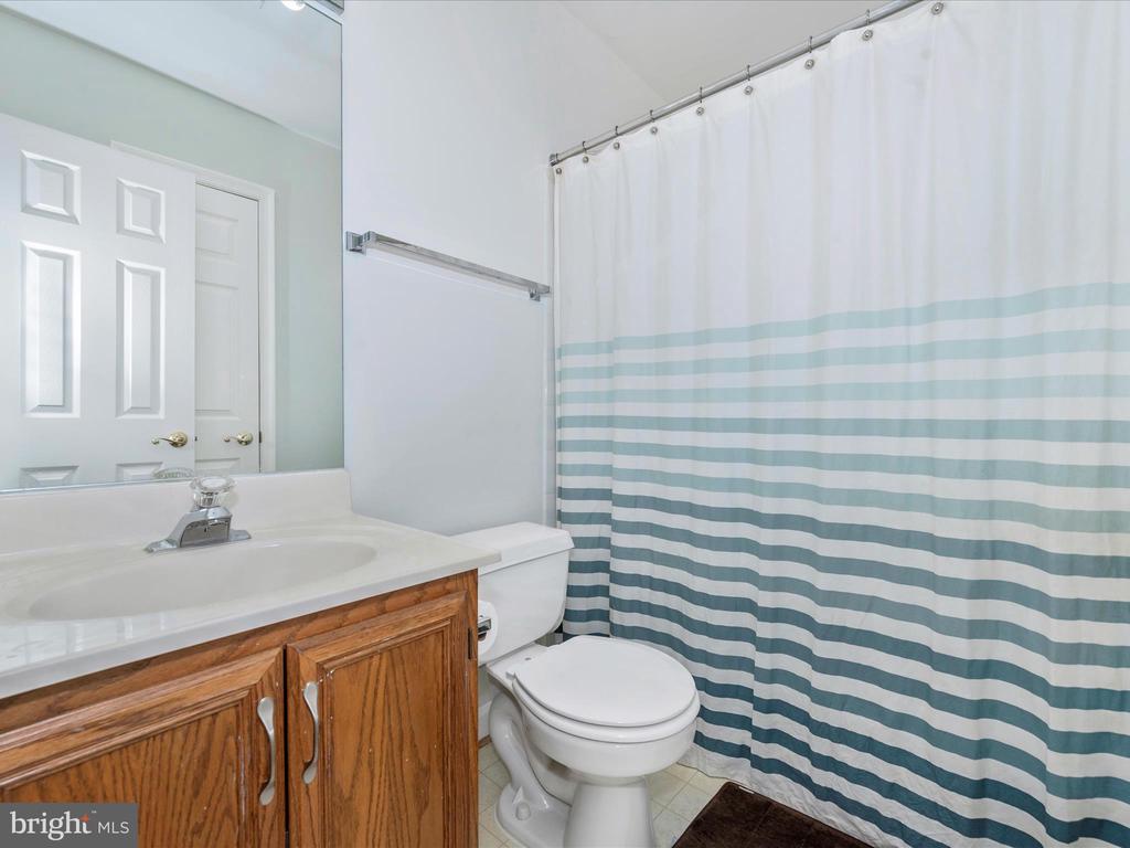 5629 ROCKLEDGE COURT