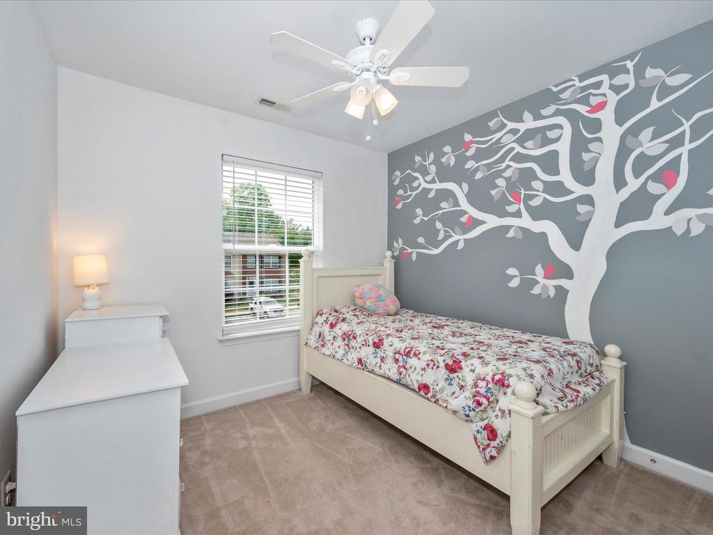 5629 ROCKLEDGE COURT