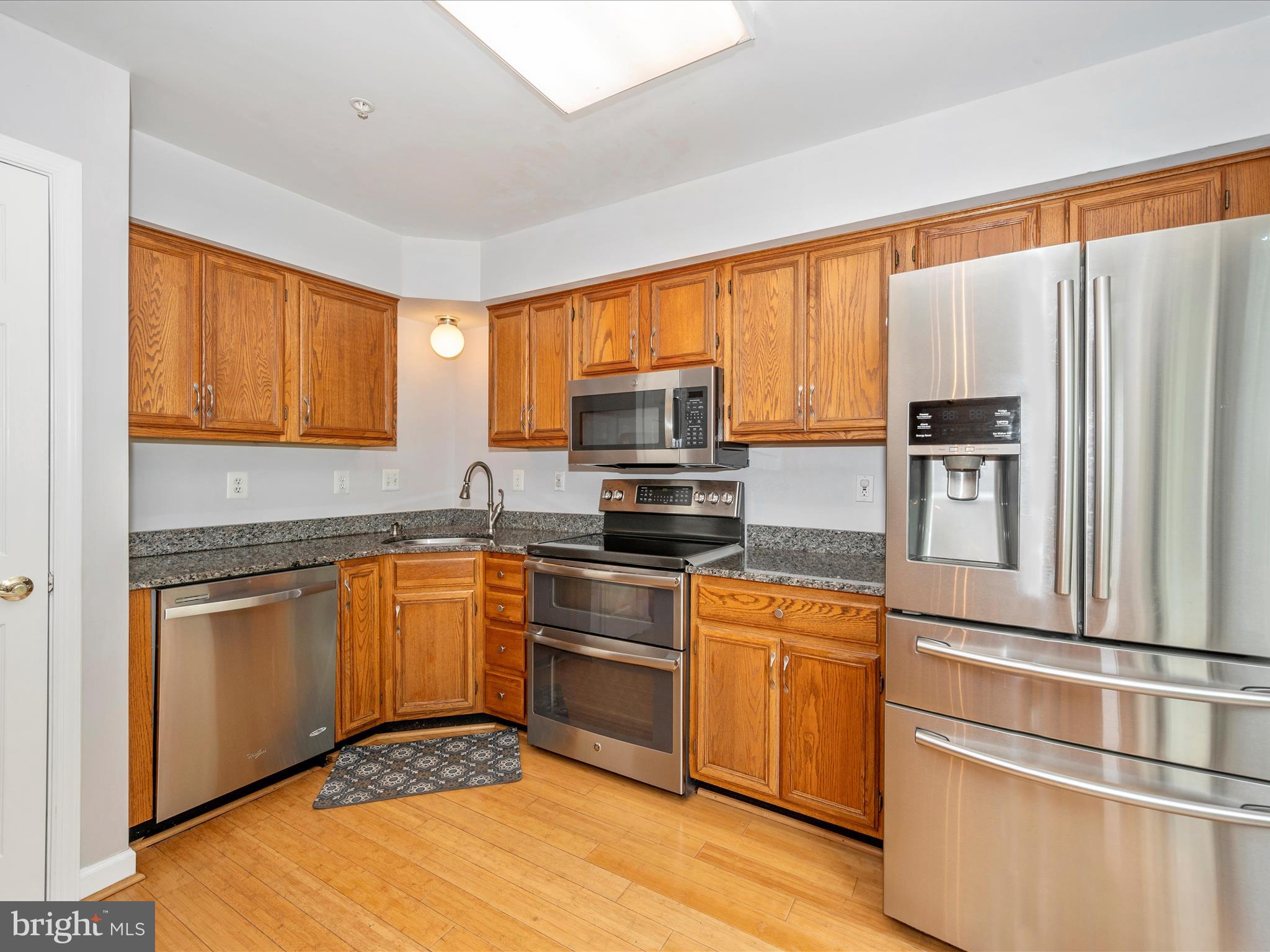 5629 ROCKLEDGE COURT