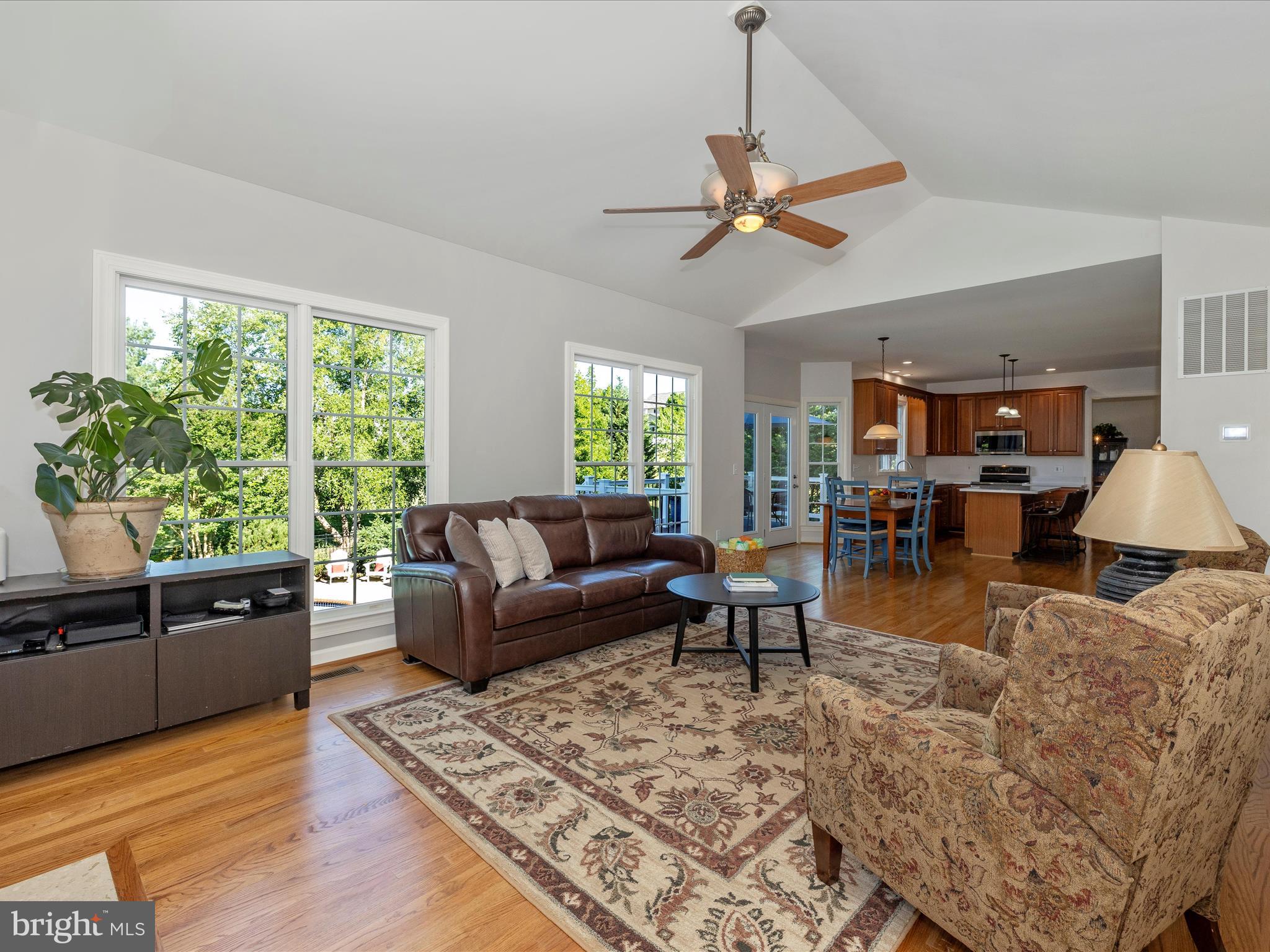 6 ASHKY COURT