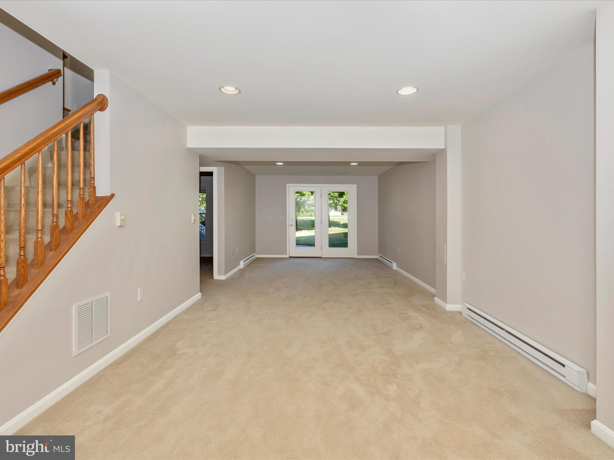 6 ASHKY COURT