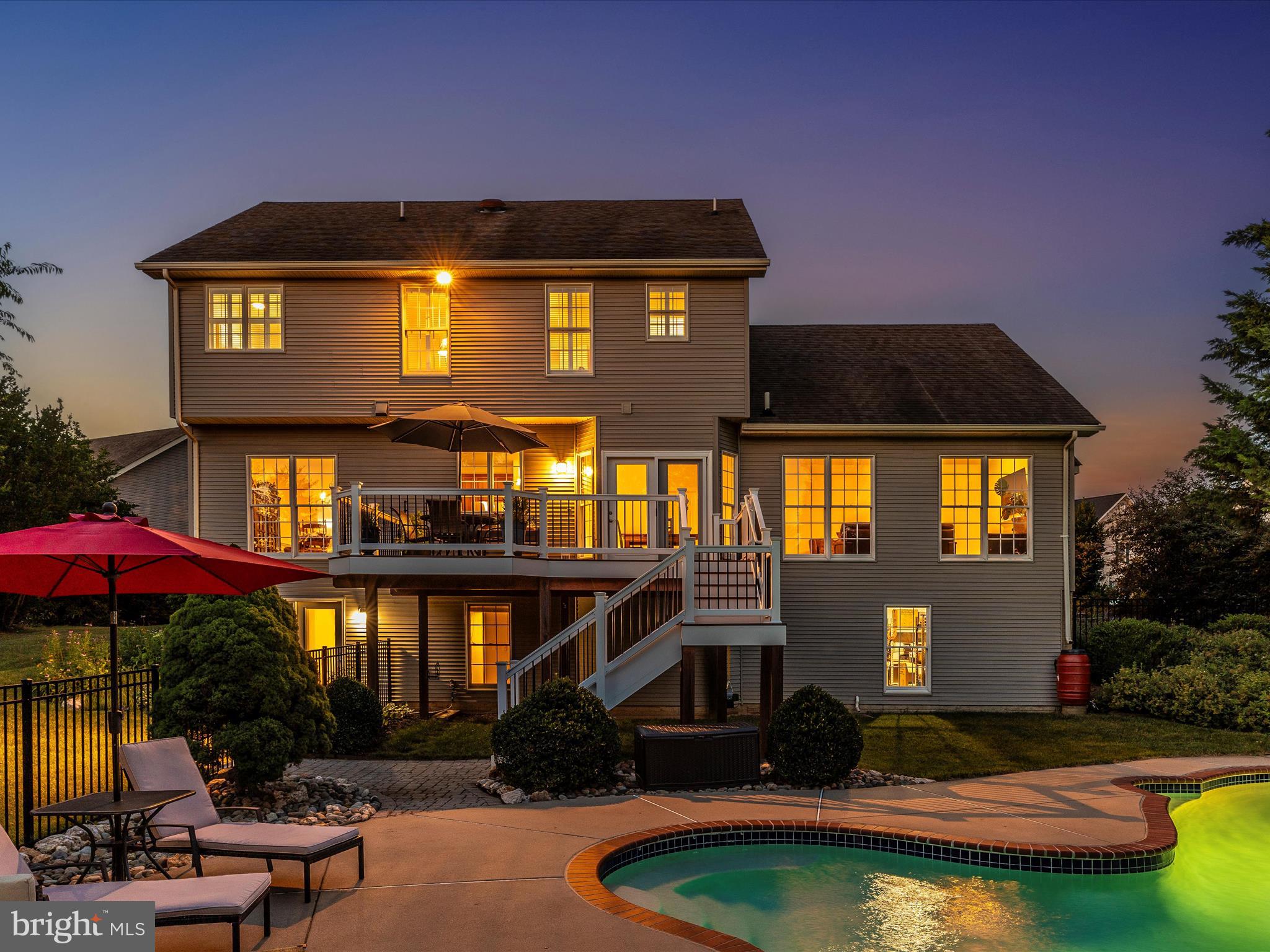 6 ASHKY COURT