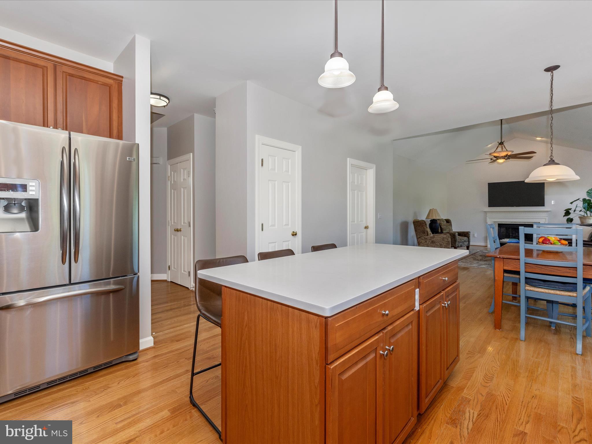 6 ASHKY COURT