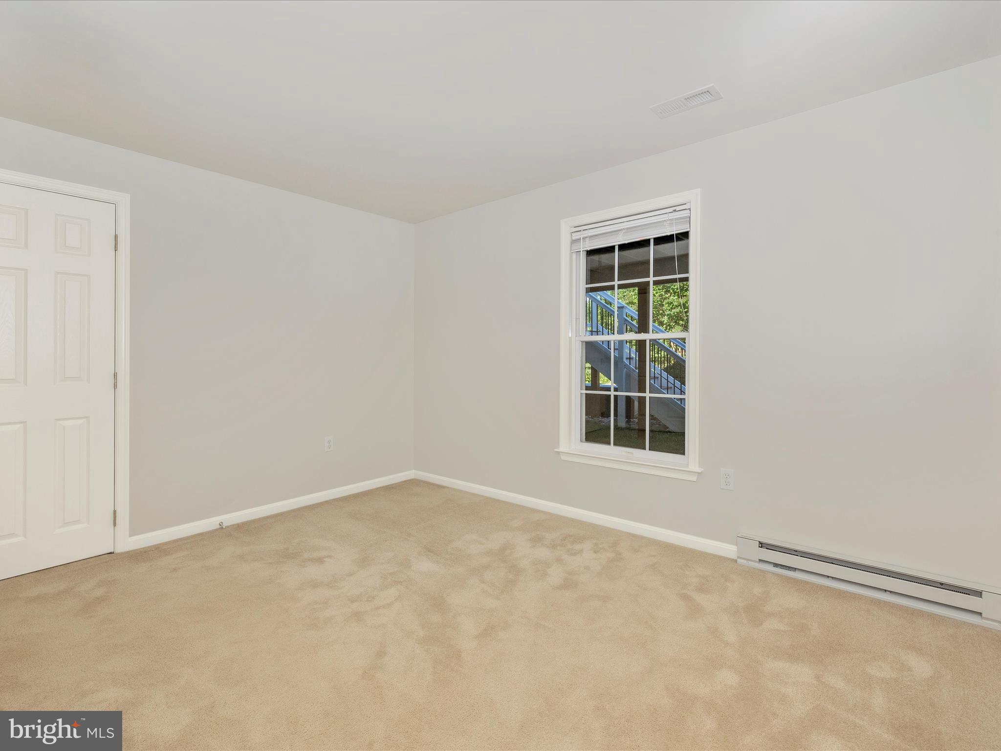 6 ASHKY COURT