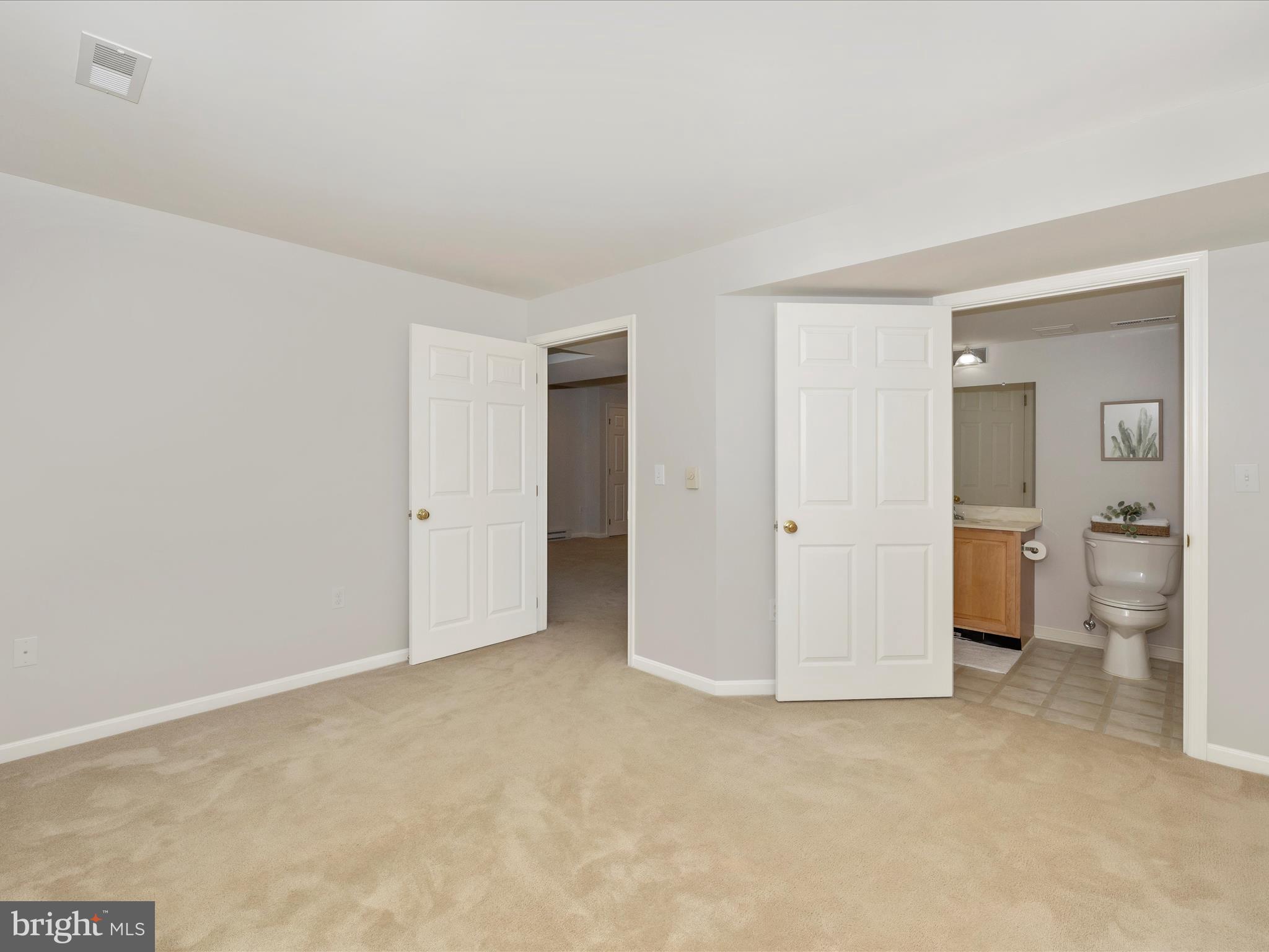 6 ASHKY COURT