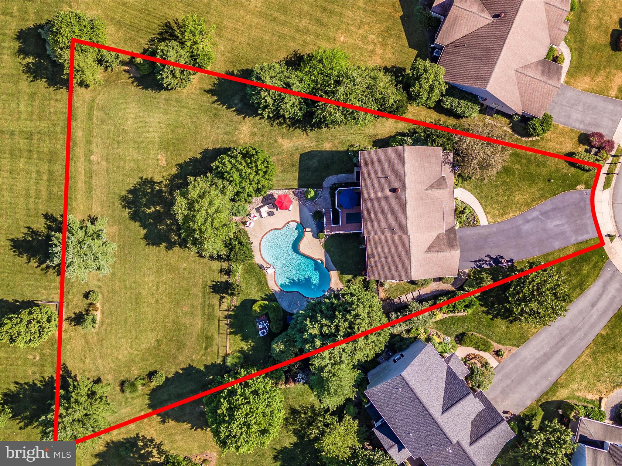 6 ASHKY COURT