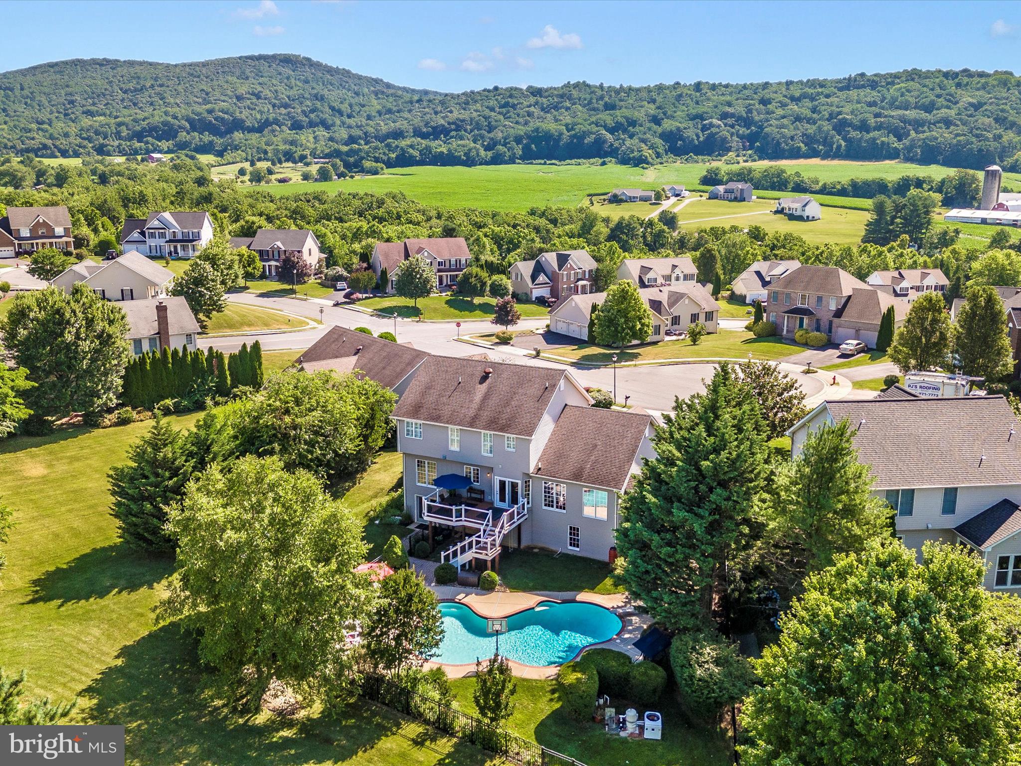 6 ASHKY COURT