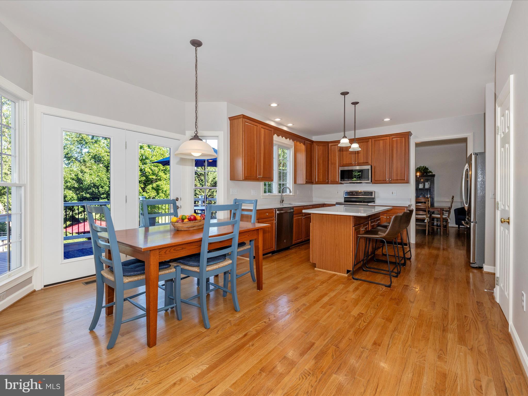 6 ASHKY COURT