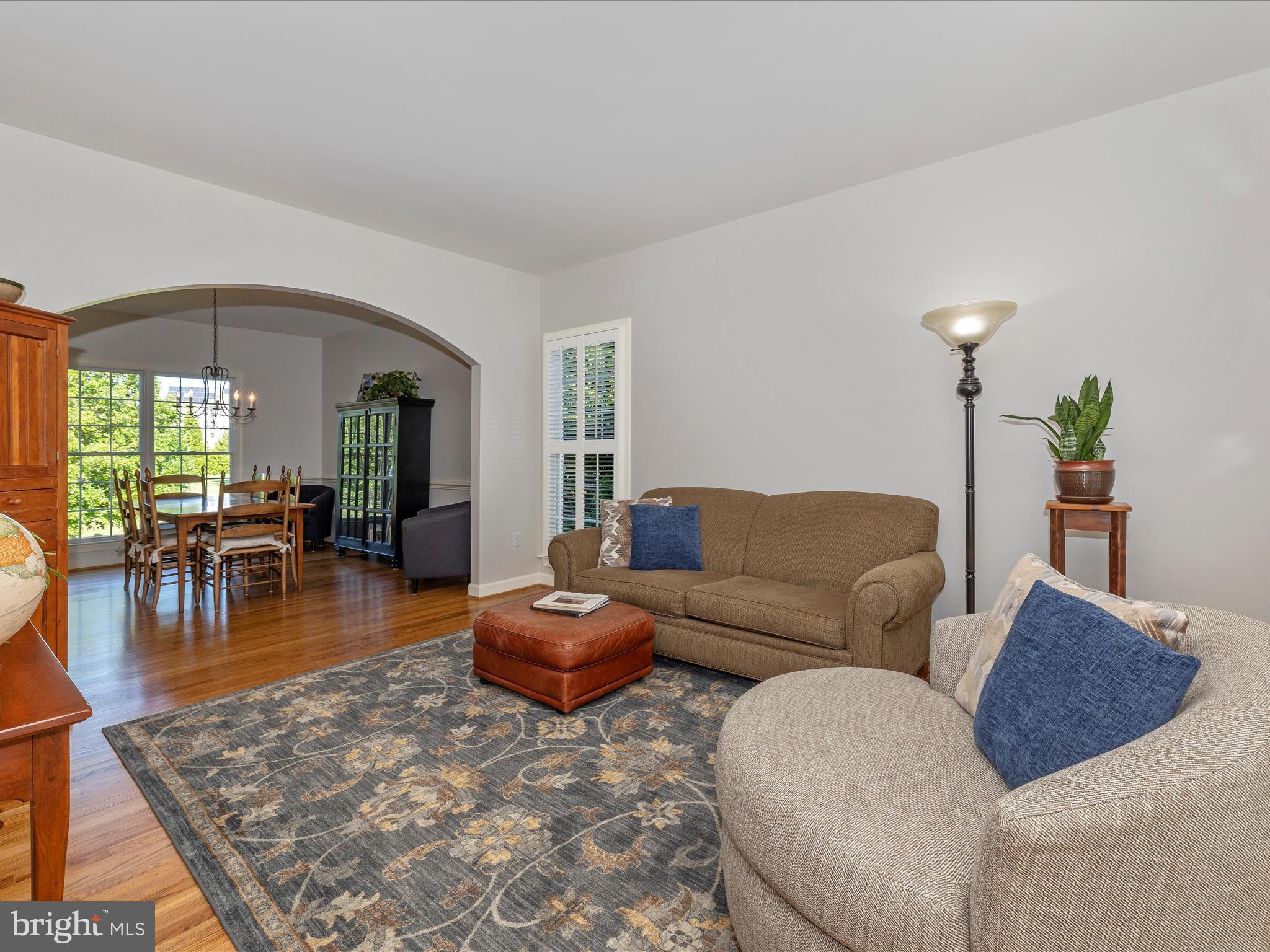 6 ASHKY COURT