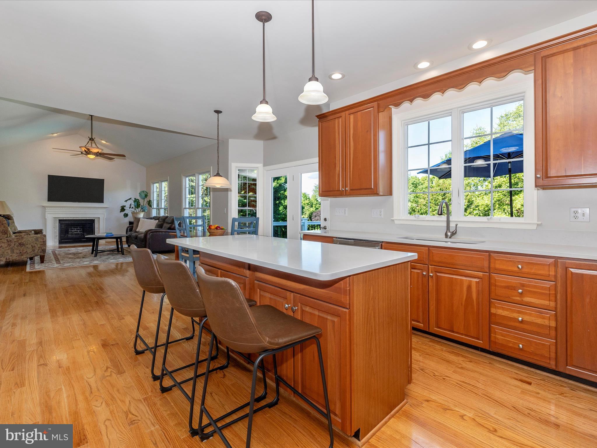 6 ASHKY COURT