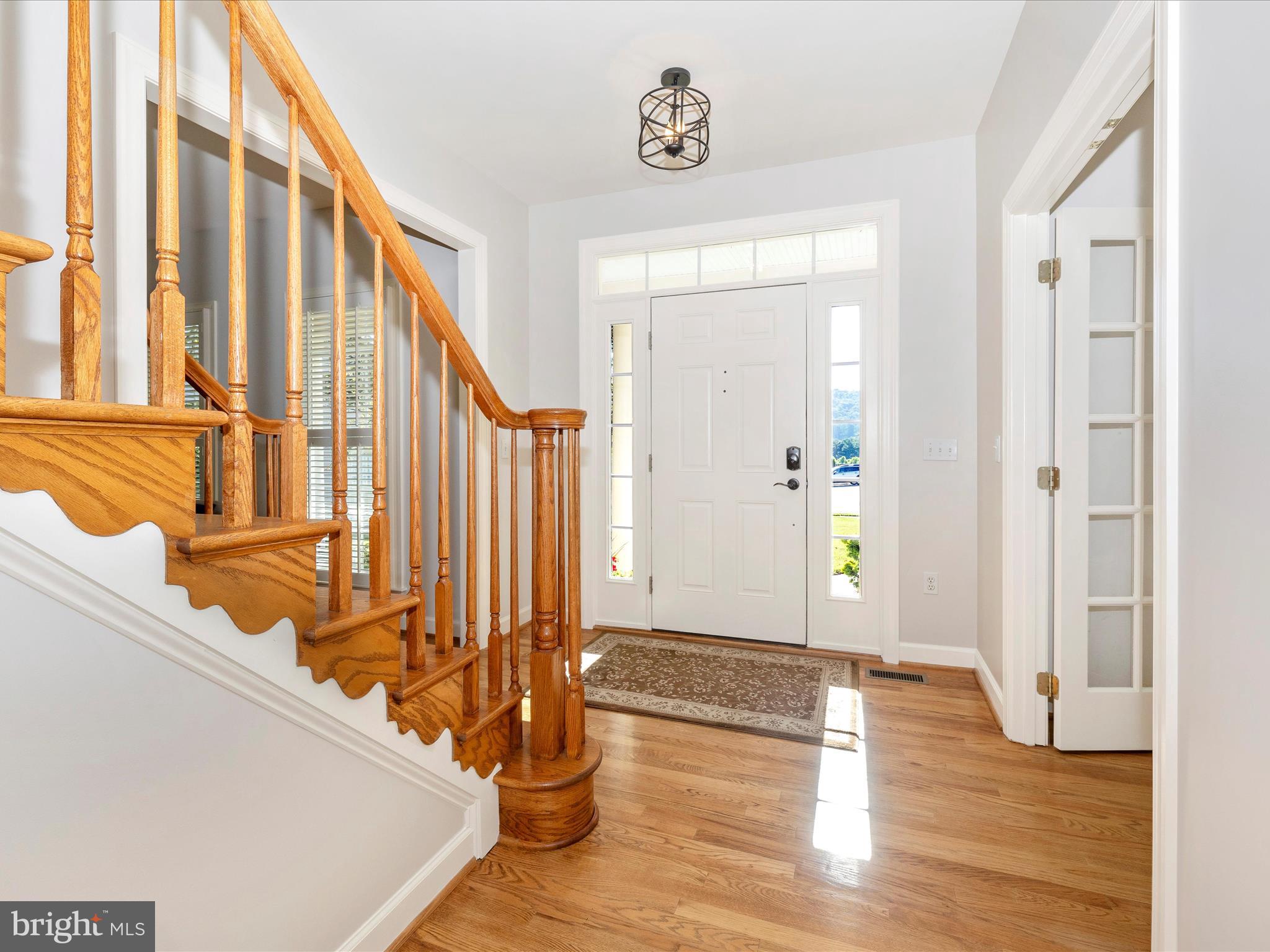 6 ASHKY COURT
