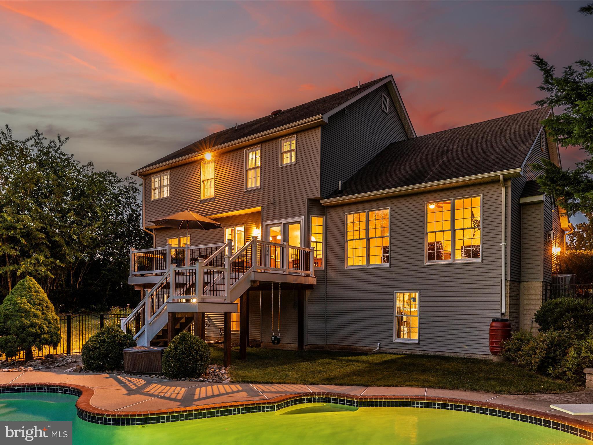 6 ASHKY COURT